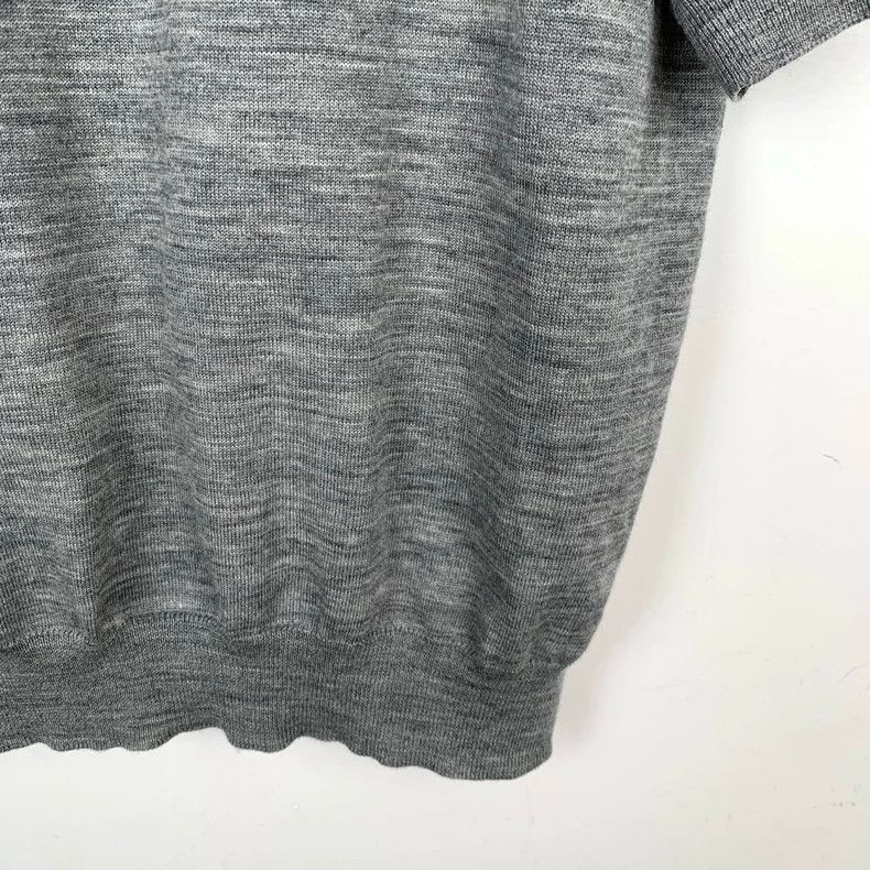 Prada Prada Size 36 Logo triangle round neck gray wool short-slee Size US XXS / EU 40 - 4 Thumbnail