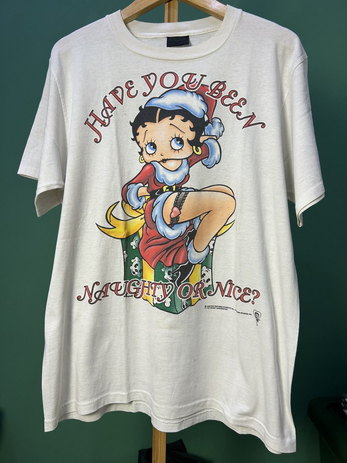 Vintage Vintage 1998 Betty Boop Christmas Naughty or Nice? Size US L / EU 52-54 / 3 - 1 Thumbnail