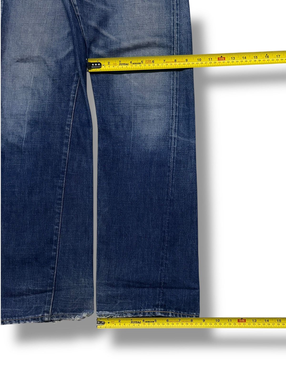 Levi's Vintage Clothing Vintage 00s Levi’s 501-XX Big E Buckle Back Selvedge Japan Size US 30 / EU 46 - 23 Thumbnail