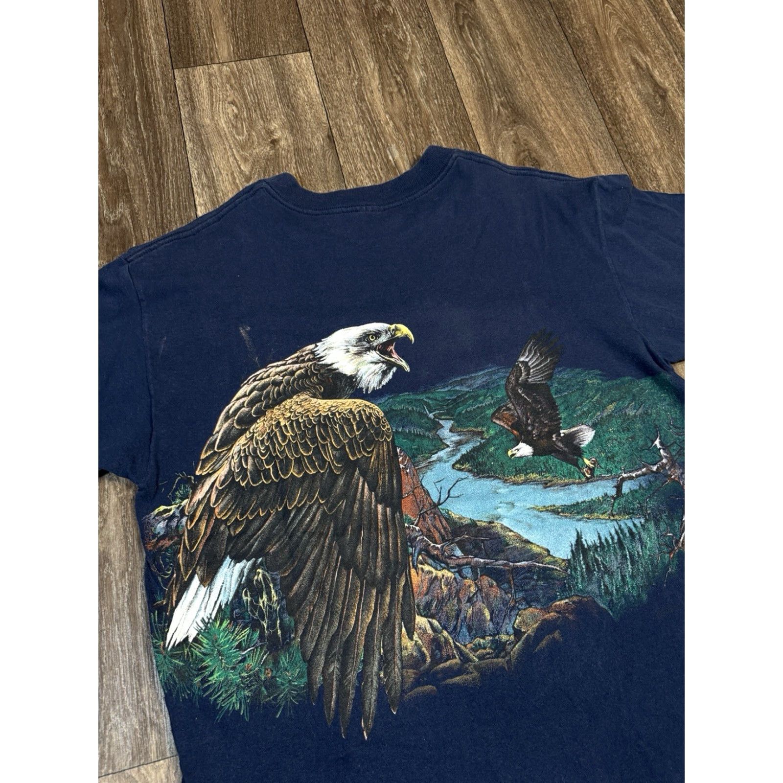 Vintage VINTAGE 1994 American Bald Eagle Wrap Around Print T-Shirt Large Mens Blue Nature Animals Shirt Size US L / EU 52-54 / 3 - 8 Thumbnail