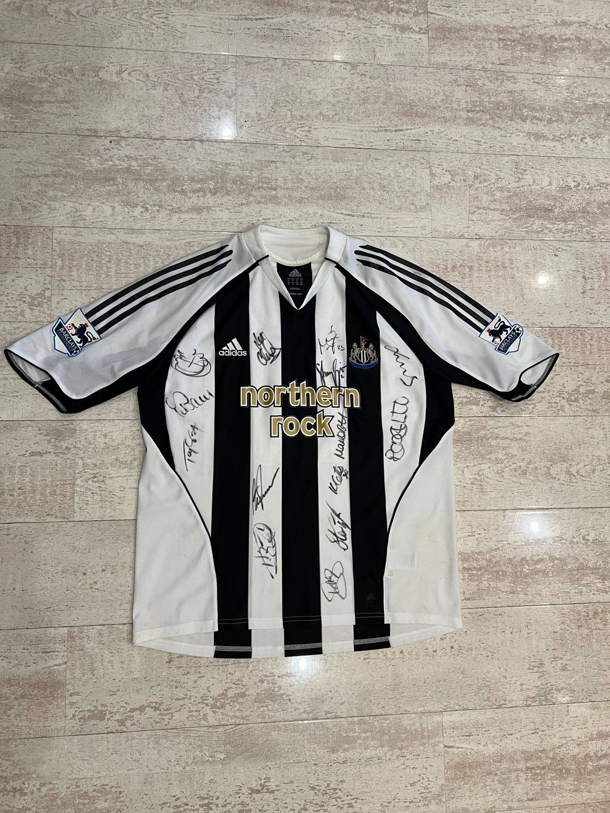 Adidas 🔥VINTAGE SUPER RARE NEWCASTLE UNITED LUQUE SIGNED JERSEY🔥 Size US XL / EU 56 / 4 - 1 Thumbnail