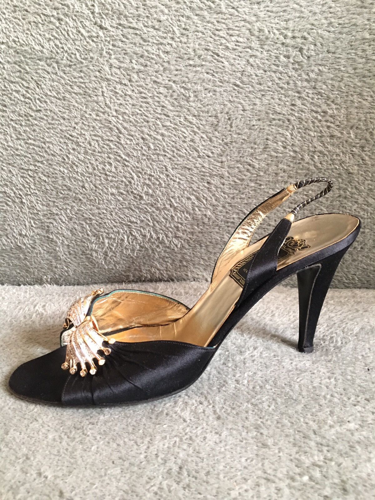 Rene Caovilla Rene Caovilla Jeweled Vintage Satin Slingback Heels EU 39.5 Size US 9.5 / IT 39.5 - 8 Thumbnail