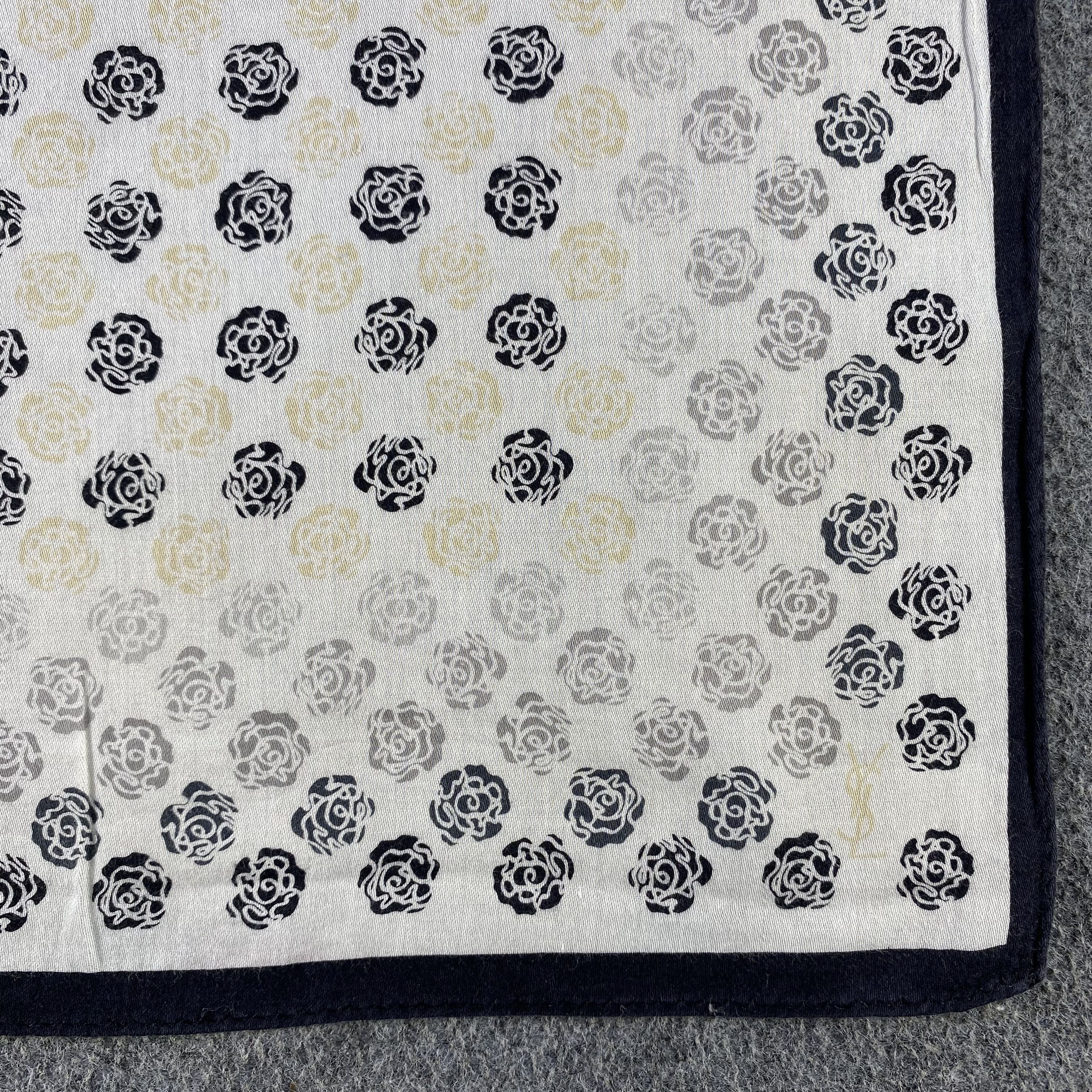 Sonia Rykiel × Vintage Sonia Rykiel Handkerchief/Neckerchief/Bandana HC752 Size ONE SIZE - 3 Thumbnail