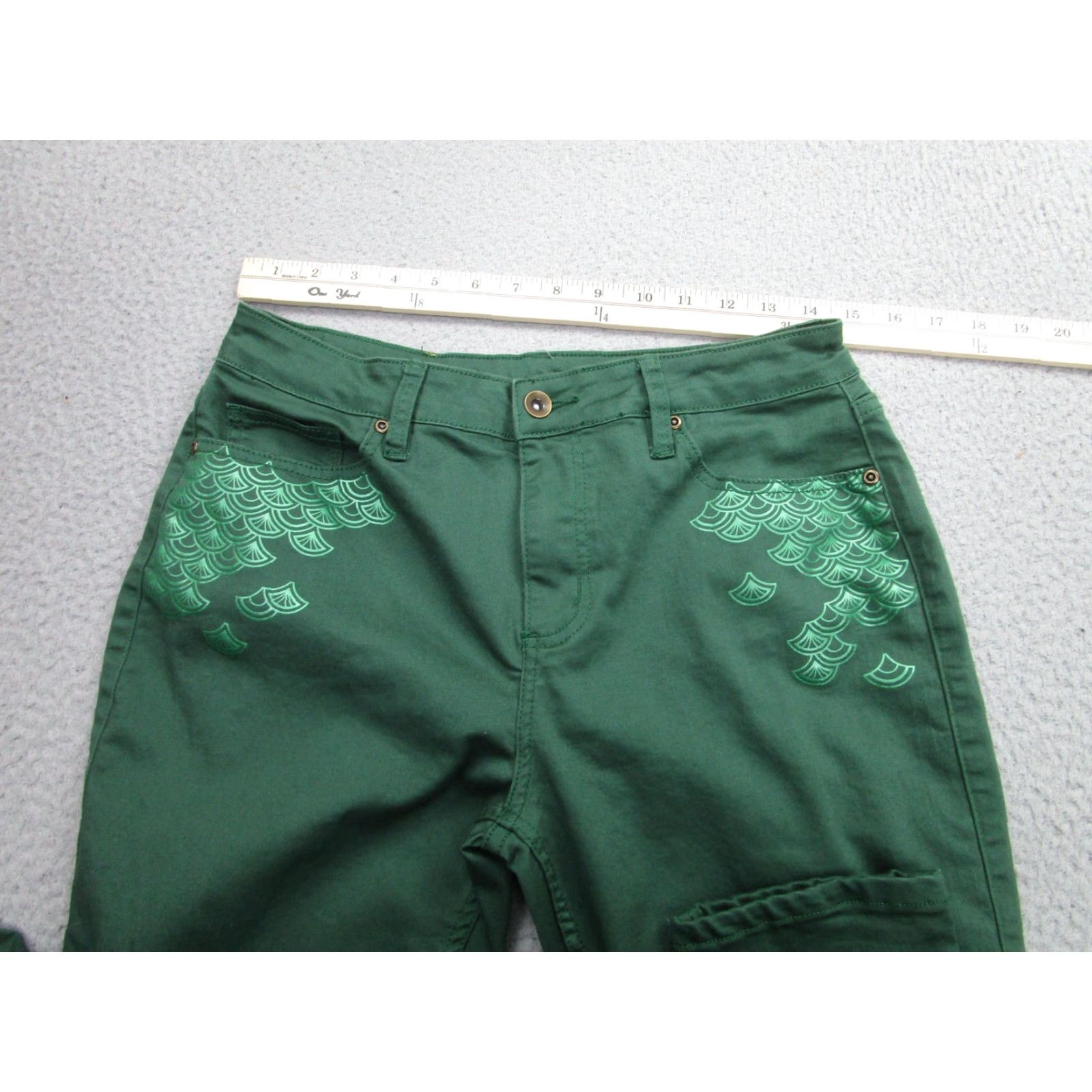 Vintage Disney Her Universe Pants Juniors 9 Green Stretch Skinny Twill Mermaid Scales Size 30" / US 8 / IT 44 - 3 Thumbnail