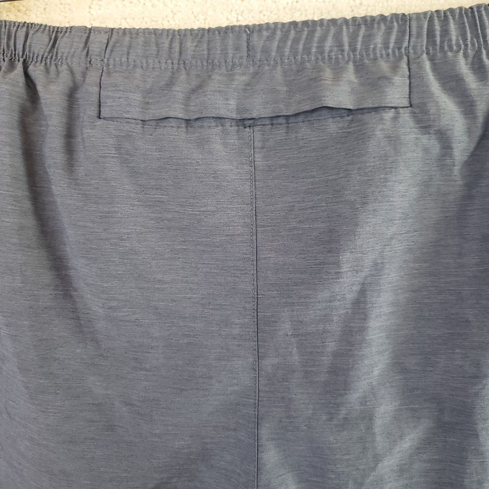Nike Nike Dri-FIT Training Shorts Men XL Gray 9 Inseam Lightweight Pockets Elastic Waist Quick Dry Moisture Wicking Regular Fit Athletic Sportswear Size US 36 / EU 52 - 7 Thumbnail