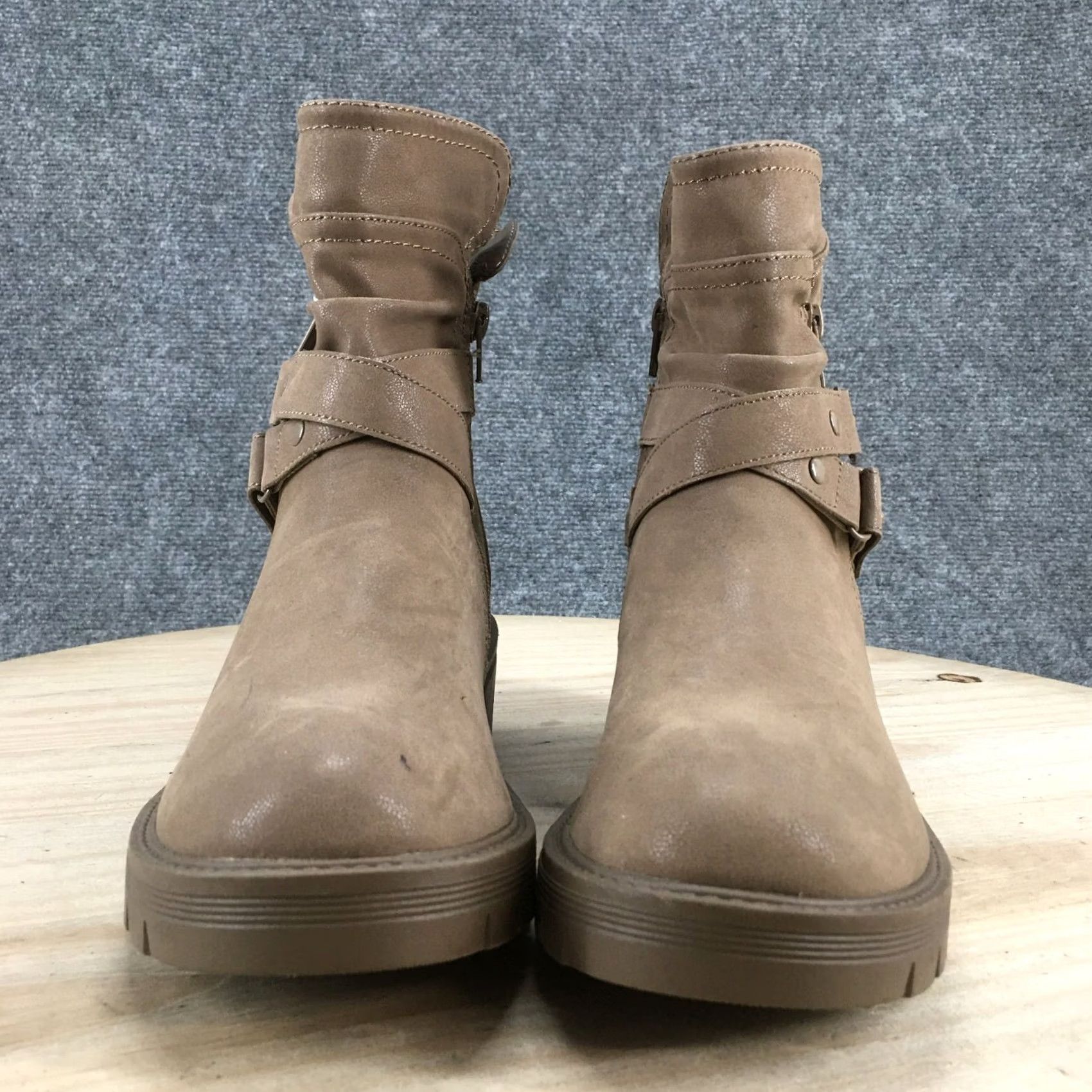 Vintage Maurices Boots Womens Arya Ankle Booties Brown Faux Leather Side Zip Block M Womens 7.5 Shoes Brown Bootie Casual Fall Winter Modern Mens? Size US 8 / IT 38 - 3 Thumbnail