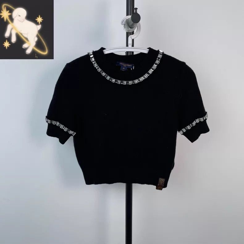 Louis Vuitton Louis Vuitton Beaded Square Diamond Set Diamond Round Neck Size XS / US 0-2 / IT 36-38 - 1 Thumbnail