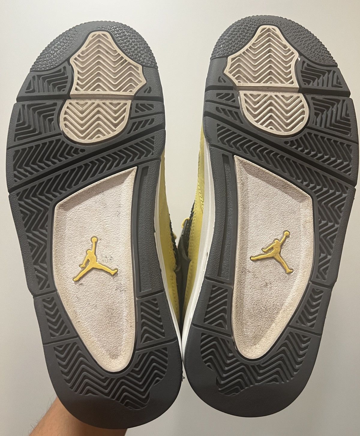 Nike SIZE 6 MEN - Jordan 4 Tour Yellow 2021 Size US 6 / EU 39 - 7 Thumbnail