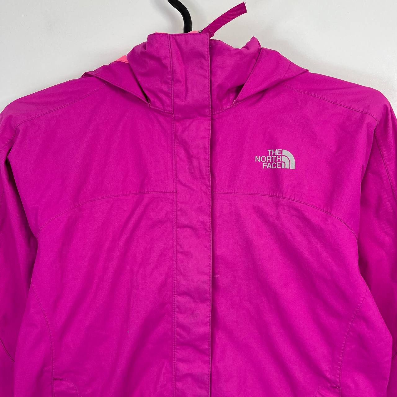 The North Face The North Face Hooded Jacket Outdoor Windbreaker Sz M Size XS / US 0-2 / IT 36-38 - 2 Thumbnail