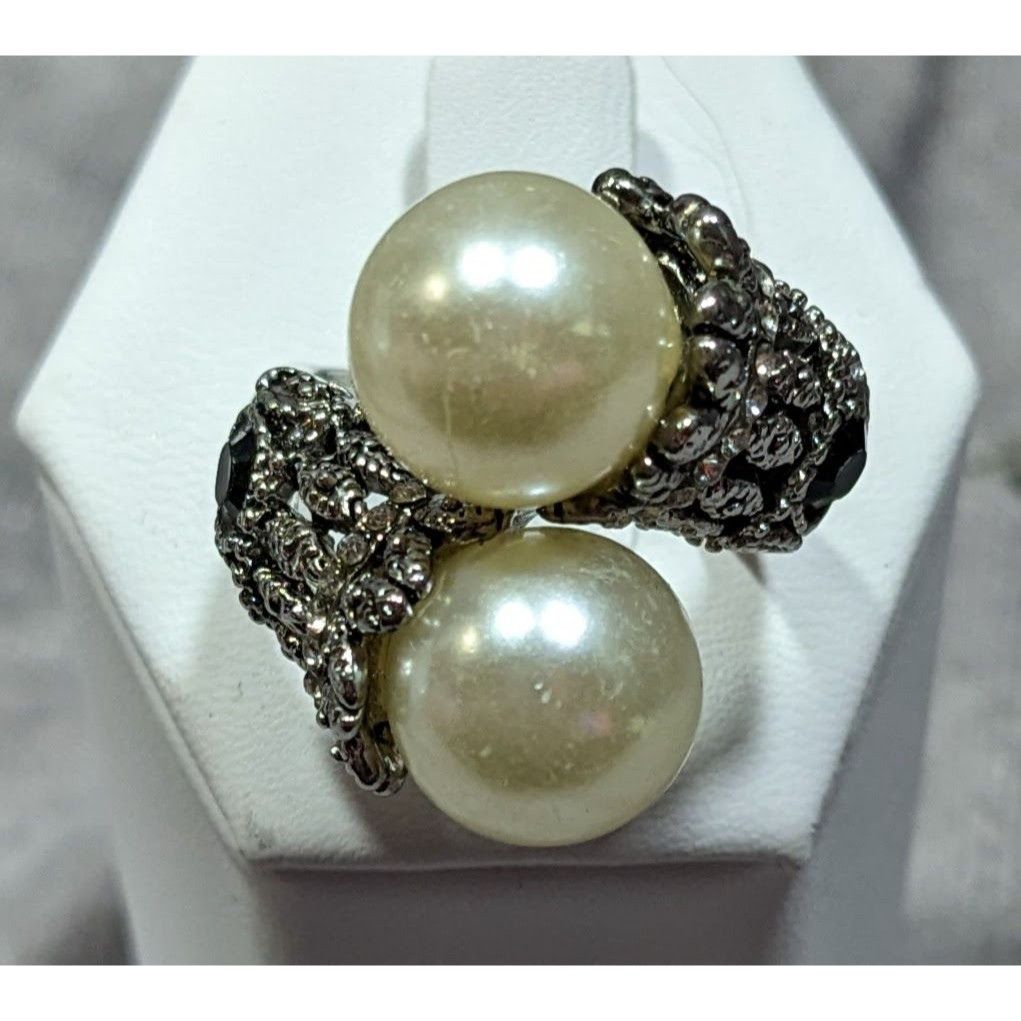 Other Vintage Glam Faux Pearl Cocktail Ring With Black Rhinestone Size ONE SIZE - 7 Thumbnail