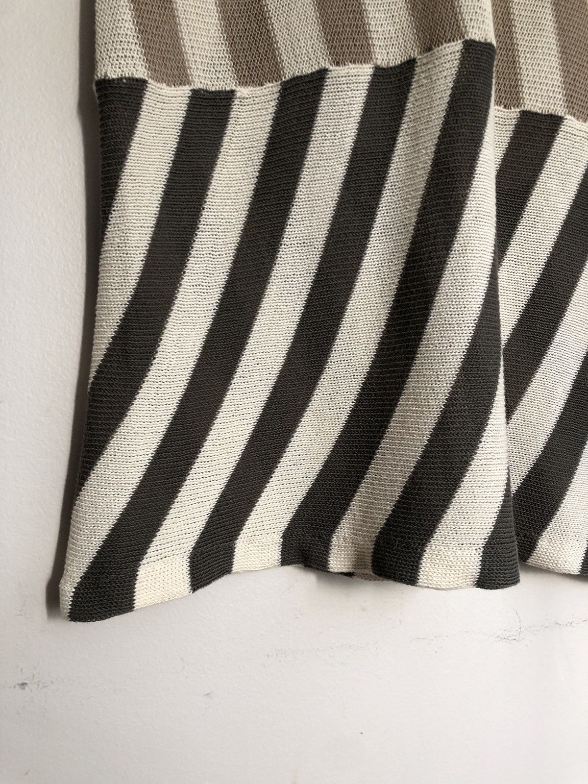 Homme Plisse Issey Miyake Issey Miyake Rare 1970’s Circular Knit Pullover Size US M / EU 48-50 / 2 - 14 Thumbnail