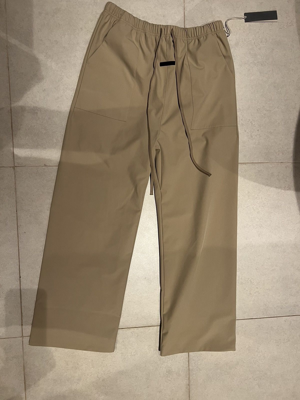 Essentials × Fear of God Fear of God Bonded Nylon Beige Pants Size US 32 / EU 48 - 1 Thumbnail