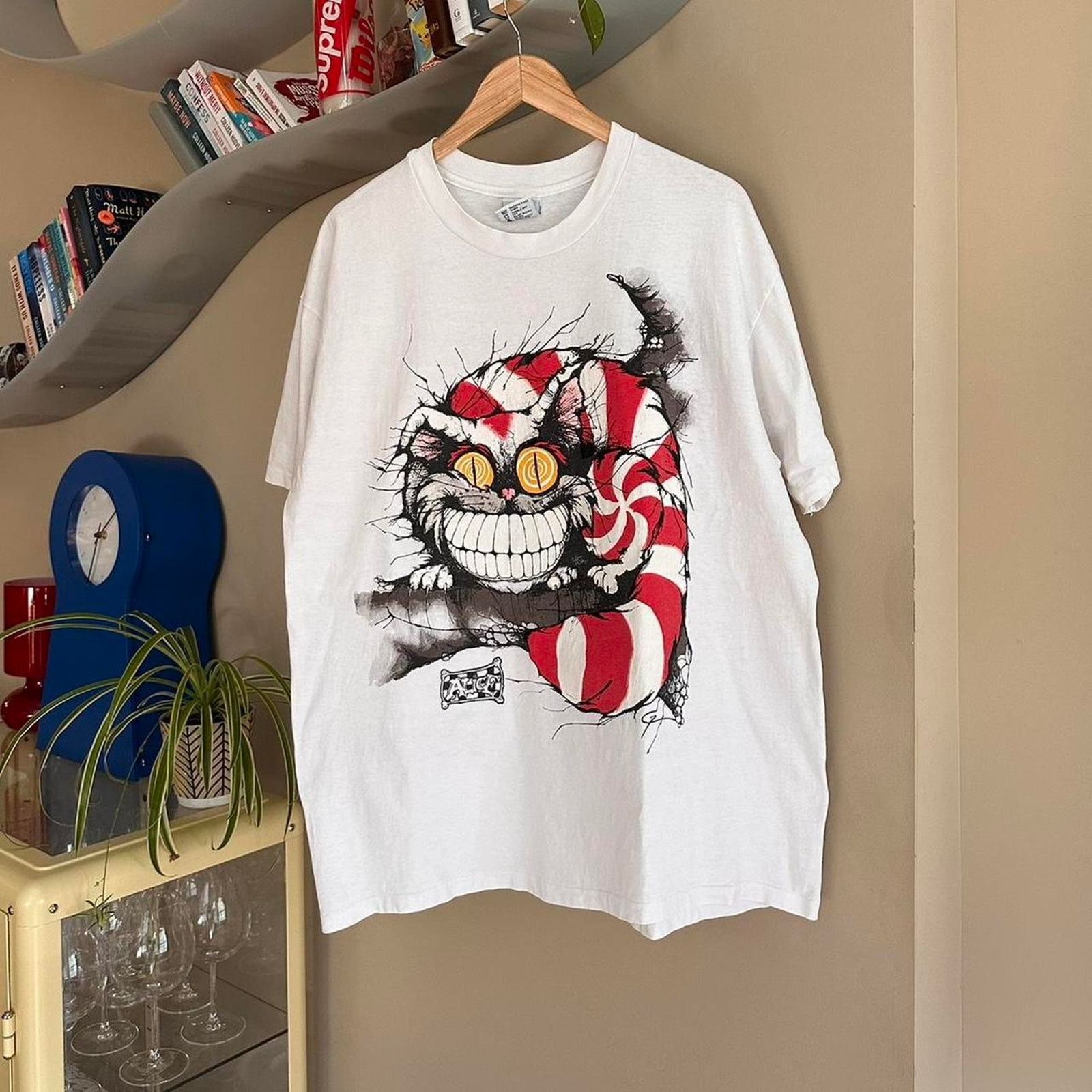 Disney × Vintage Vintage Alice in Wonderland Cheshire Cat Andazia Shirt Size US XL / EU 56 / 4 - 1 Thumbnail