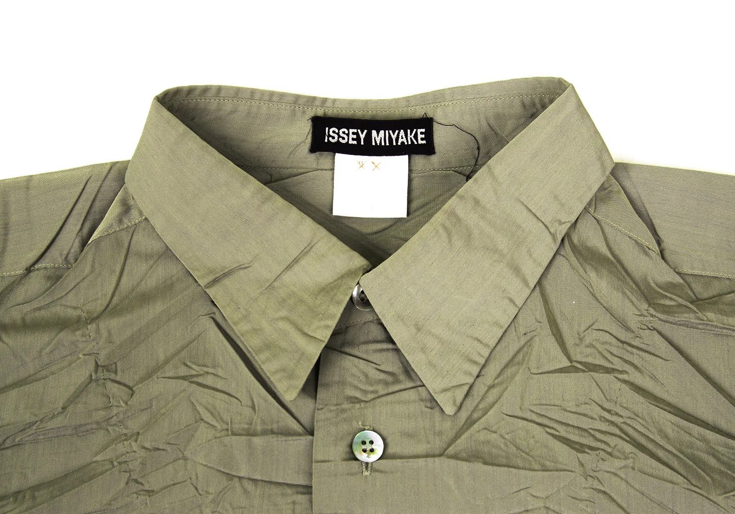 Issey Miyake Polyester Wrinkled Shirt in Khaki, Size XL Size US XL / EU 56 / 4 - 3 Thumbnail