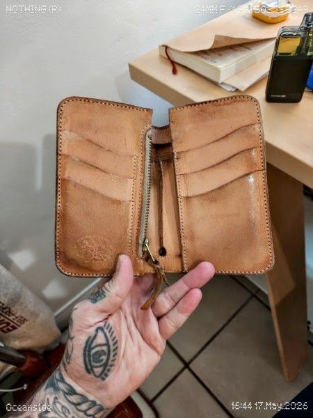 Japanese Brand Japanese Veg Tan Leather Wallet Amazing Patina Made In Japan Size ONE SIZE - 2 Thumbnail