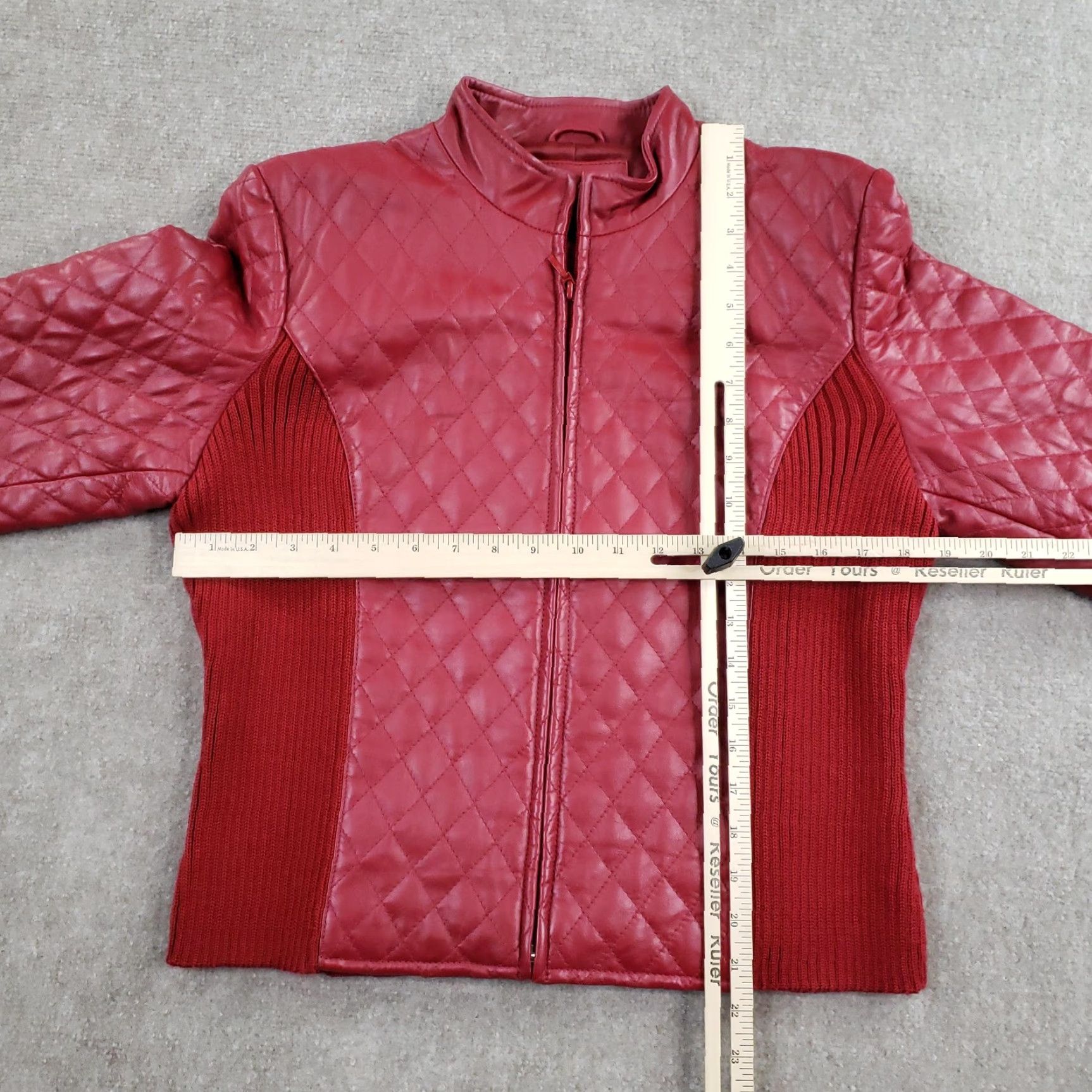 Vintage Clothes by Revue Jacket Womens 10 Red Quilted Lamb Leather Zip Front Knit Trim Size L / US 10 / IT 46 - 2 Thumbnail