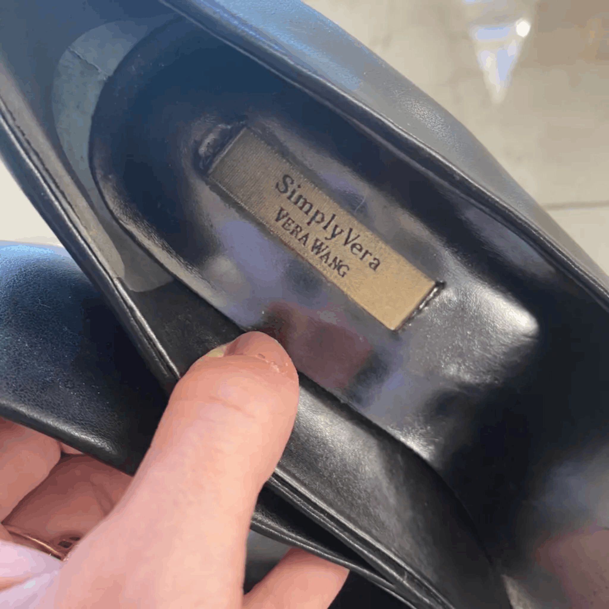 Vera Wang Simply Vera Vera Wang Black Leather Heels (Size 7.5 US) Size US 7.5 / IT 37.5 - 5 Thumbnail