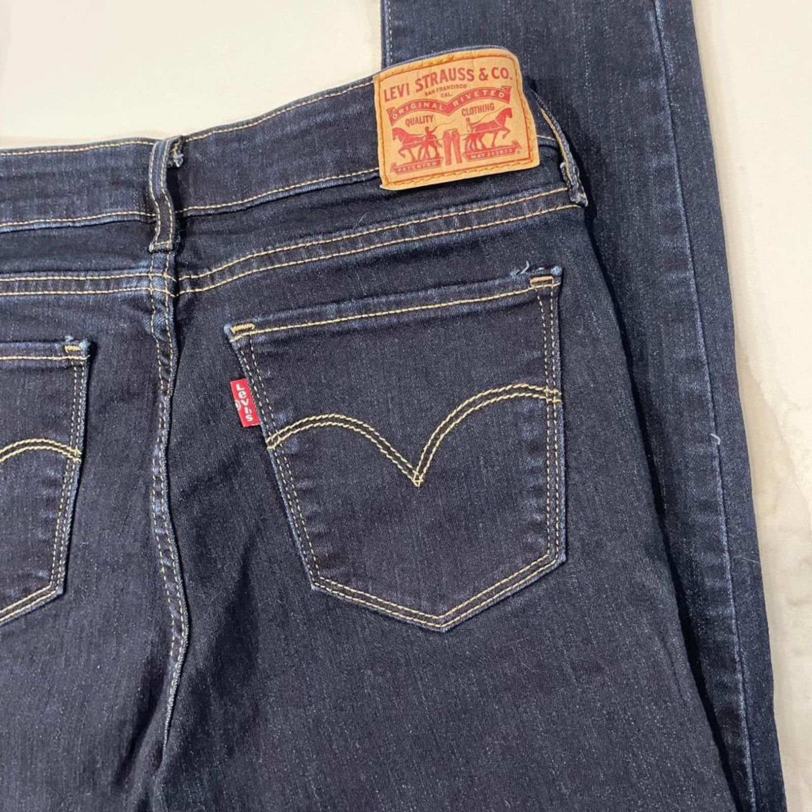 Levi's LEVI STRAUSS Mid-Rise Skinny Jean Denim Women’s W27 L30 Size 27" / US 4 / IT 40 - 5 Thumbnail