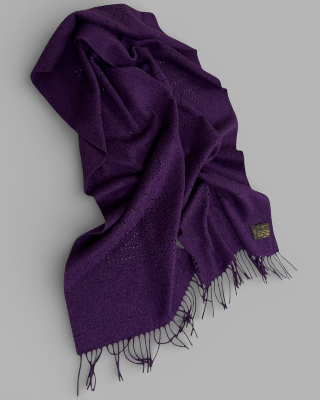 Louis Vuitton Authentic Louis Vuitton Pure Cashmere Scarf Shawl Size ONE SIZE - 5 Thumbnail