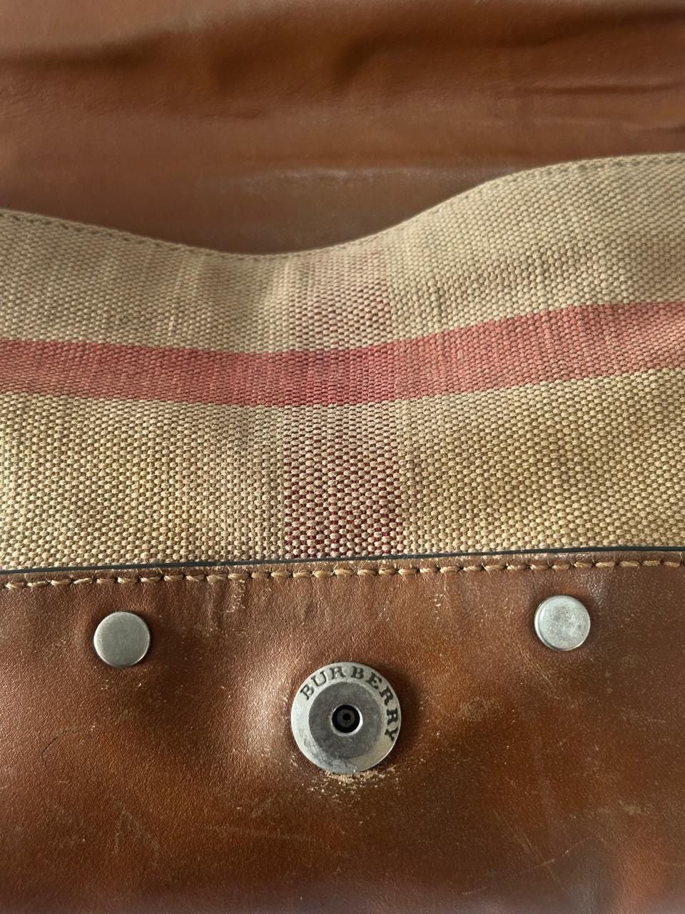 Burberry BURBERRY Mega Check Grainy Calfskin Small Gowan MessengerBag Size ONE SIZE - 5 Thumbnail