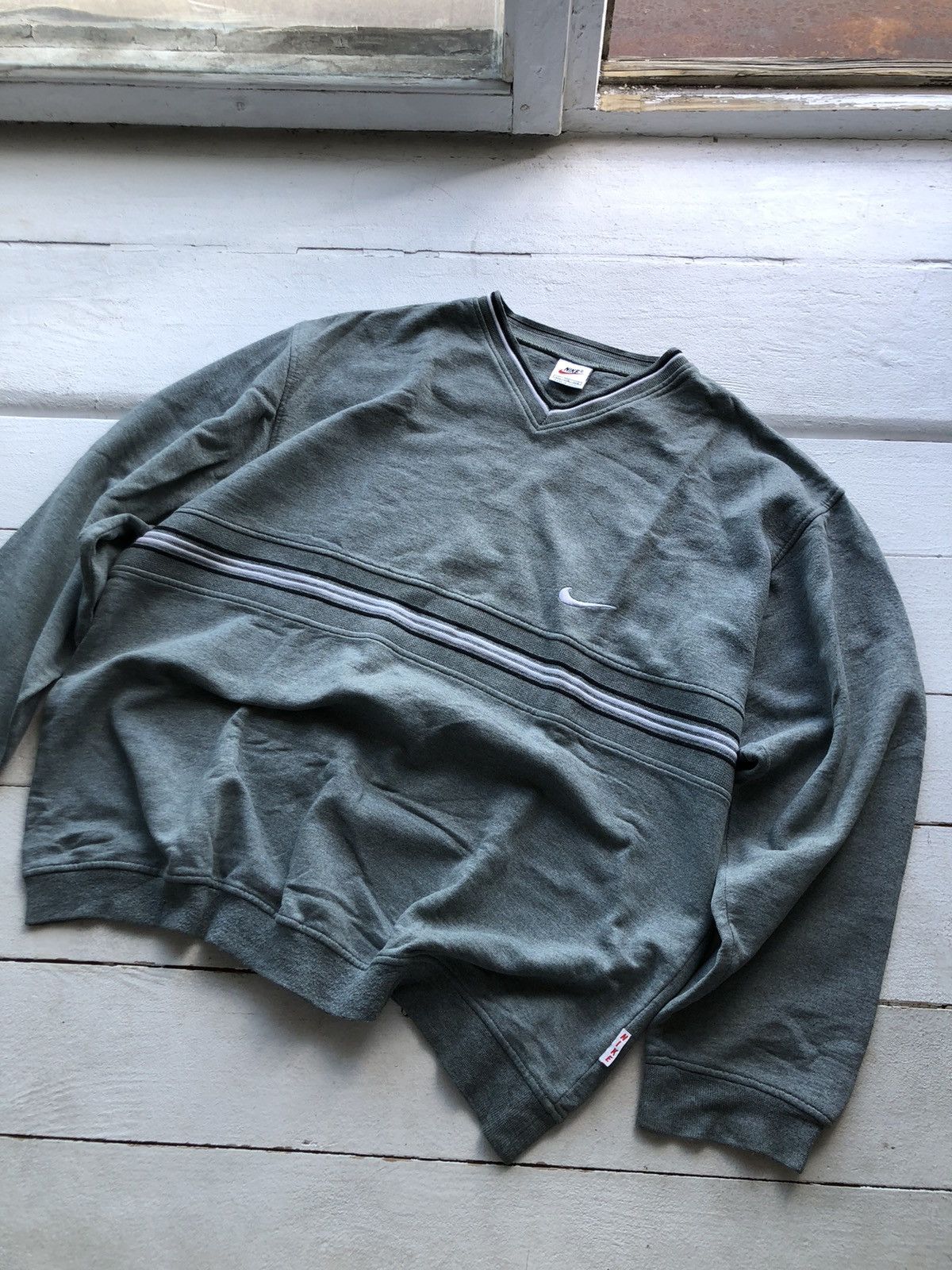Nike Nike vintage 00s Big logo Sweatshirt Size US L / EU 52-54 / 3 - 1 Thumbnail