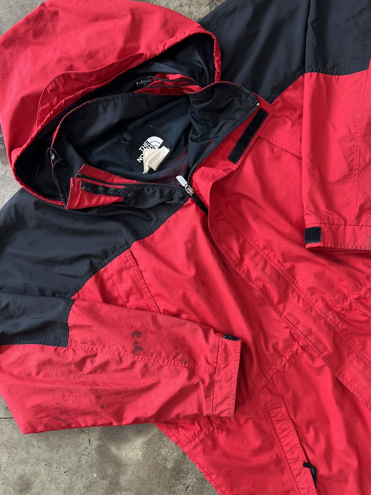 The North Face × Vintage Vintage 90s The North Face Red Weather Zip Up Jacket Large Size US L / EU 52-54 / 3 - 1 Thumbnail