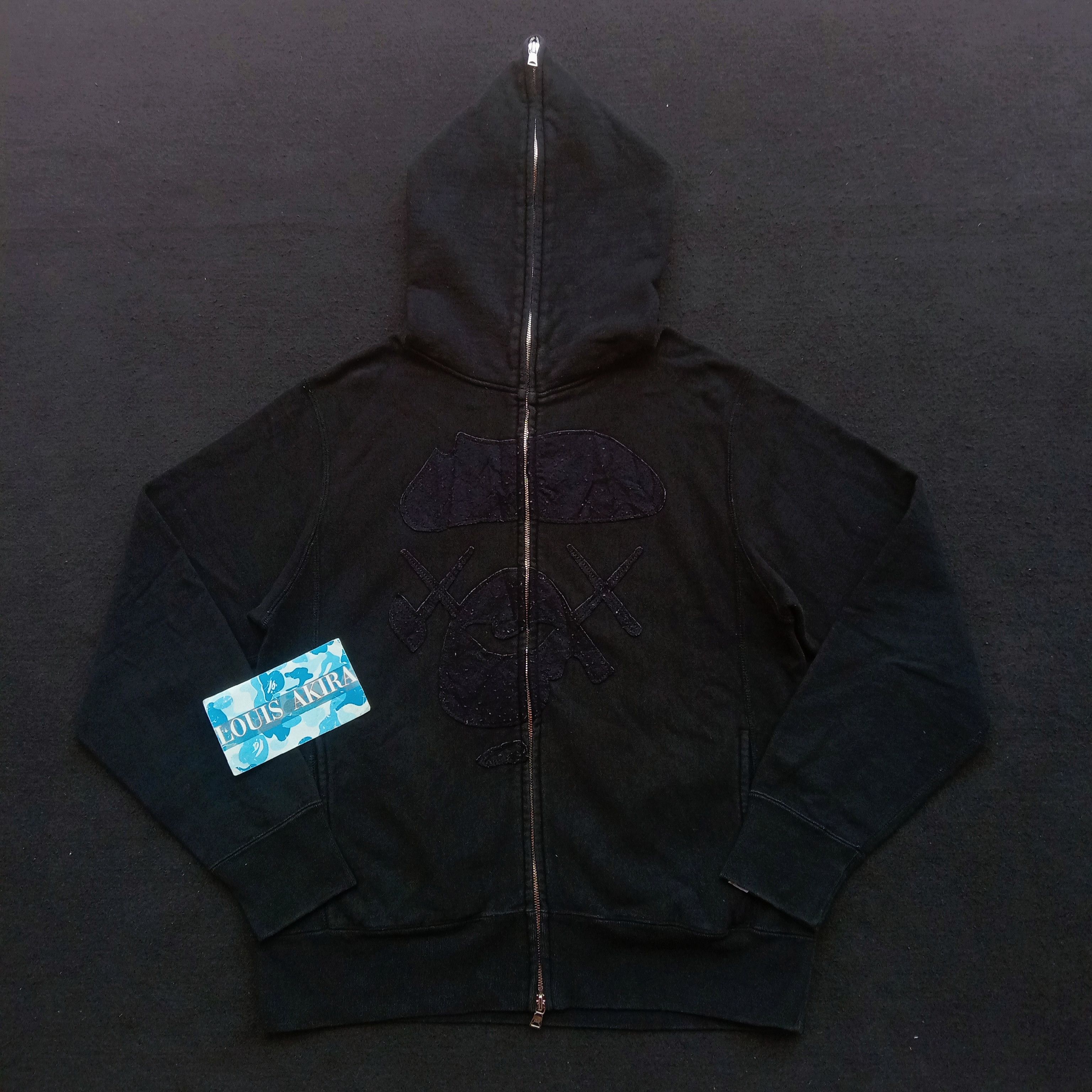 Bape Bape x Kaws Full Zip Hoodie (2005) Size US S / EU 44-46 / 1 - 1 Thumbnail