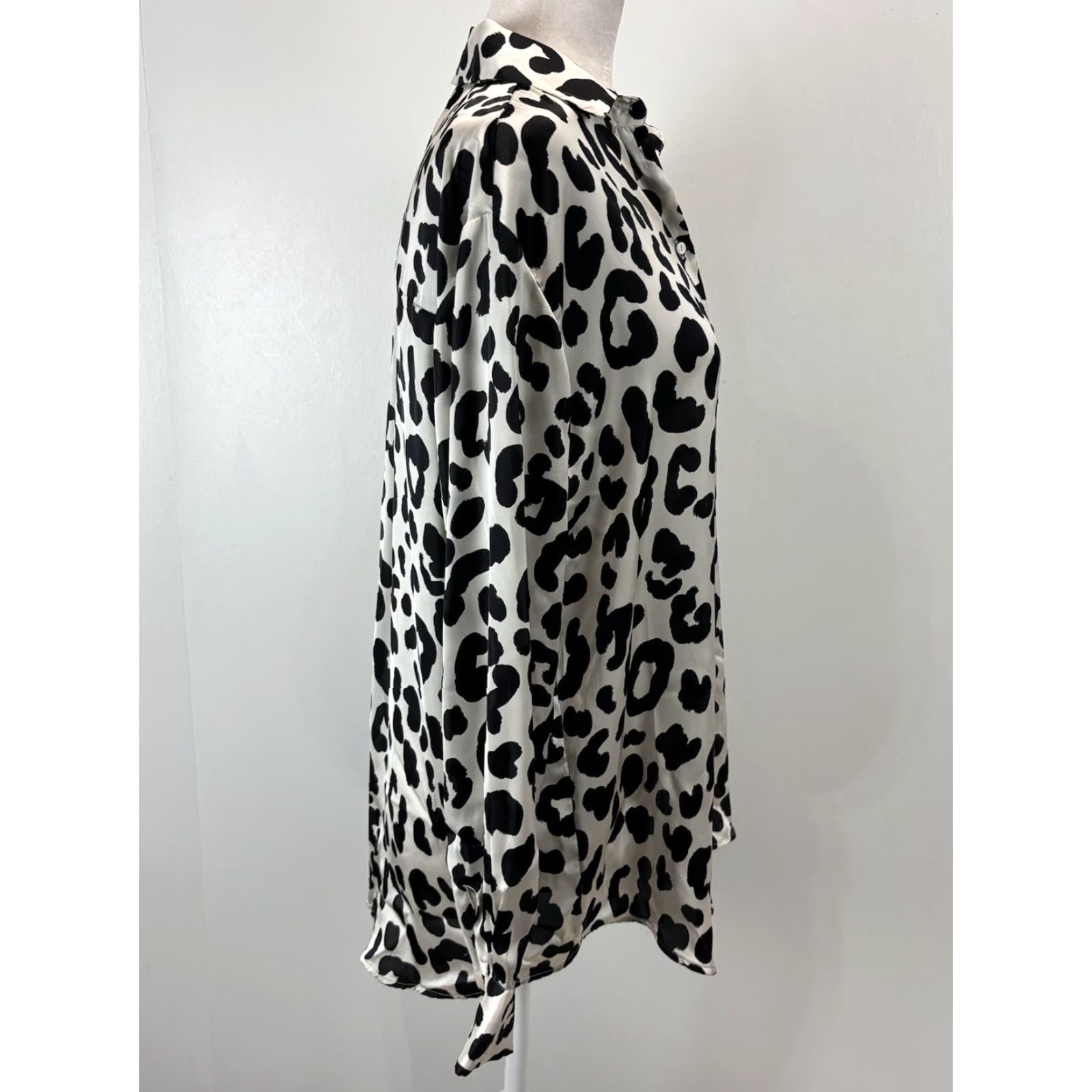 Zara Zara Satin Effect Animal Print Shirt Blouse Sz X Small Black White Mob Wife Regular Women Blouse Polyester Satin Shirt NS? Size XS / US 0-2 / IT 36-38 - 4 Thumbnail