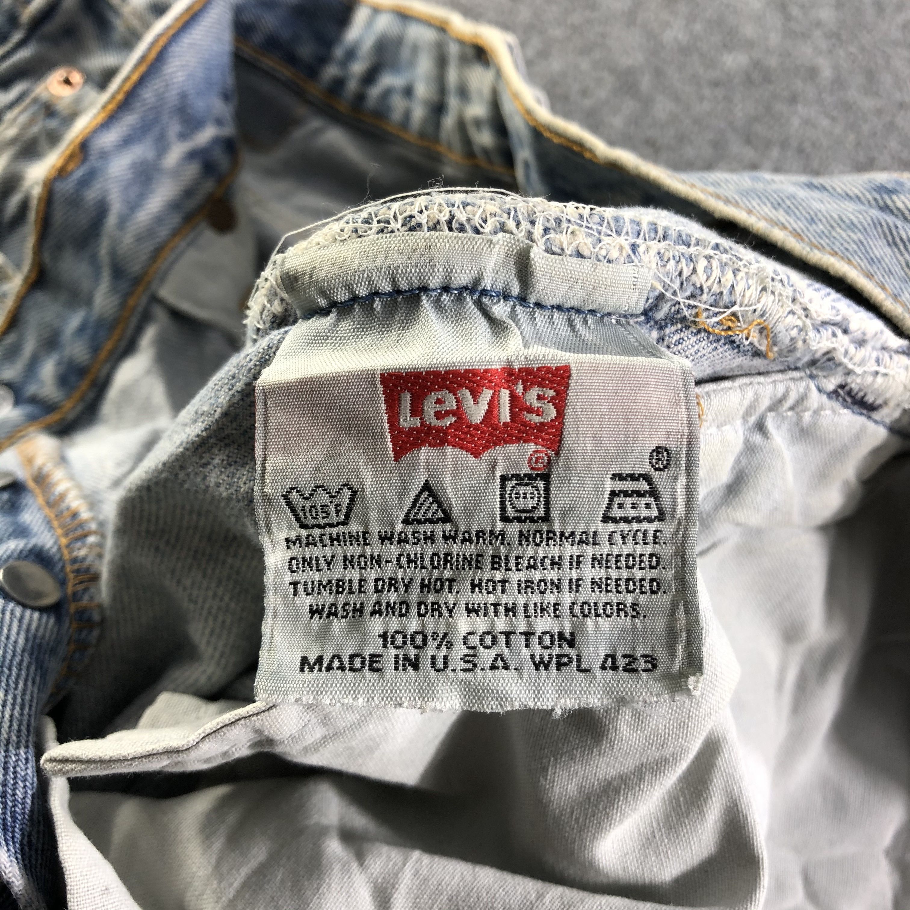 Levi's Vintage Light Wash Levis 501 Jeans-J3596 Size US 31 - 13 Thumbnail