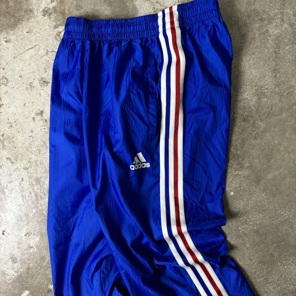 Adidas × Vintage VINTAGE ADIDAS NYLON PANTS Size US 32 / EU 48 - 2 Thumbnail