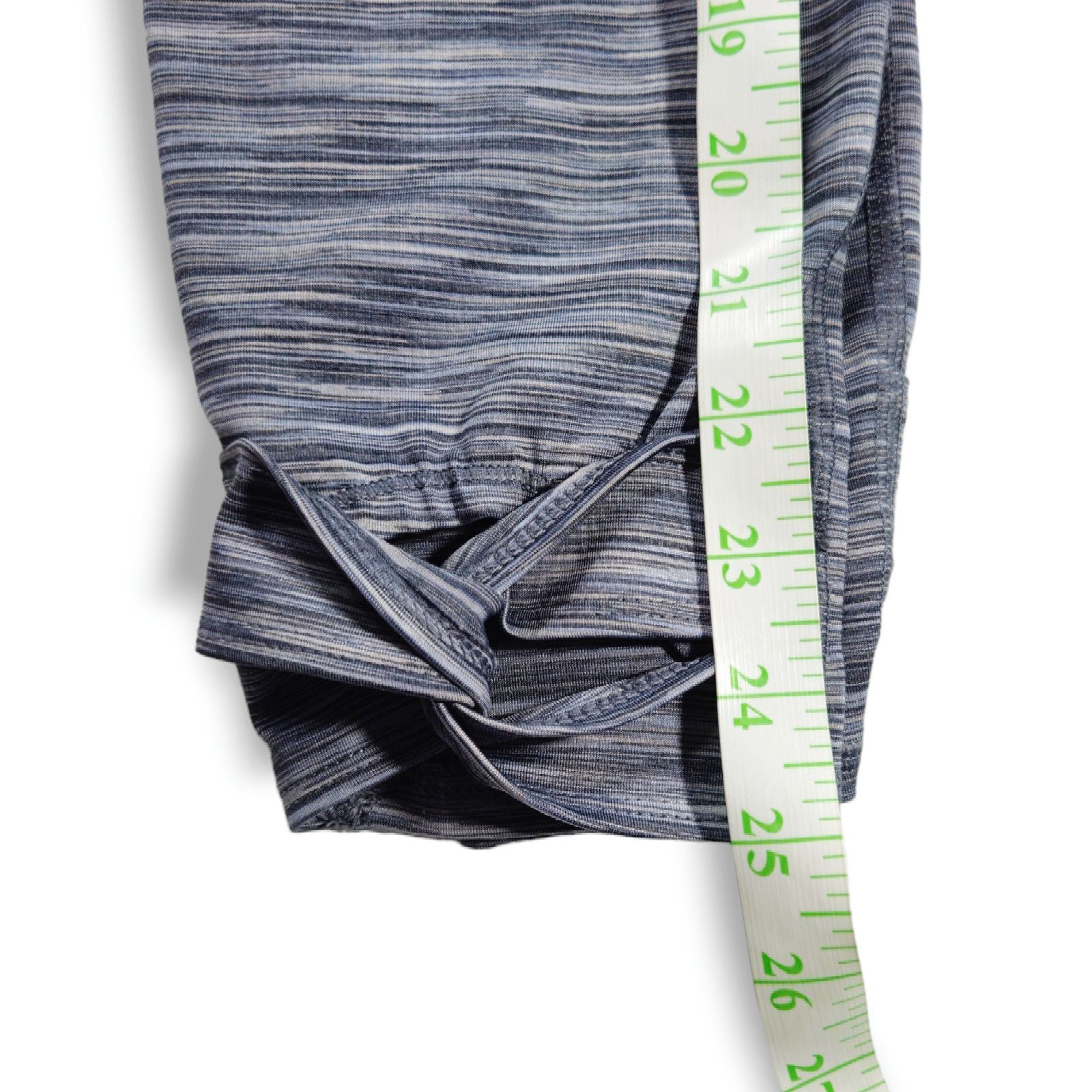 Old Navy EUC Old Navy Active Go-Dry Twist-Hem Leggings Sz. L [12-14] Size 34" / US 12 / IT 48 - 9 Thumbnail
