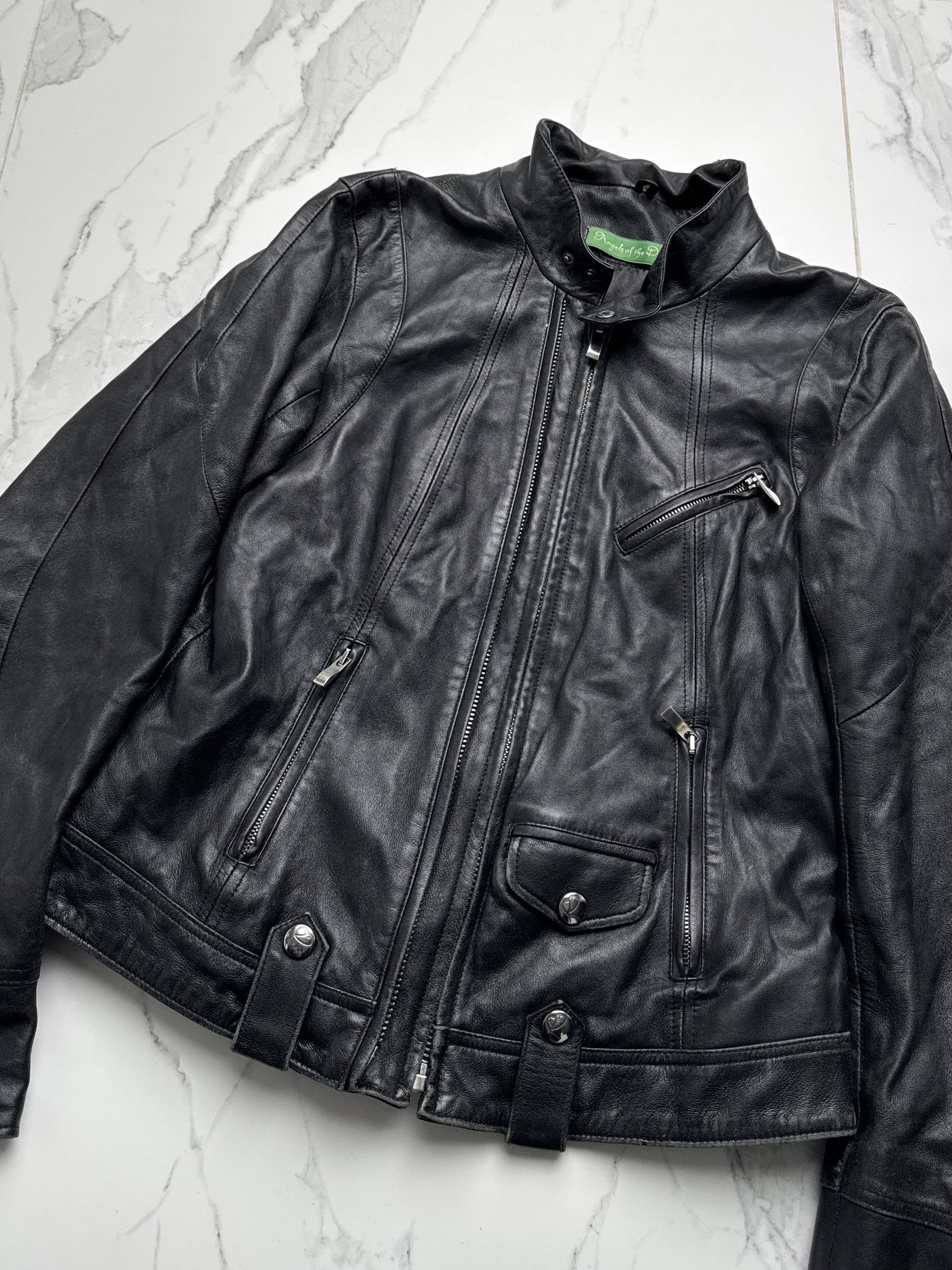 Vintage Vintage Women's Black Leather Biker Jacket Zip Up Fitted Size M / US 6-8 / IT 42-44 - 5 Thumbnail