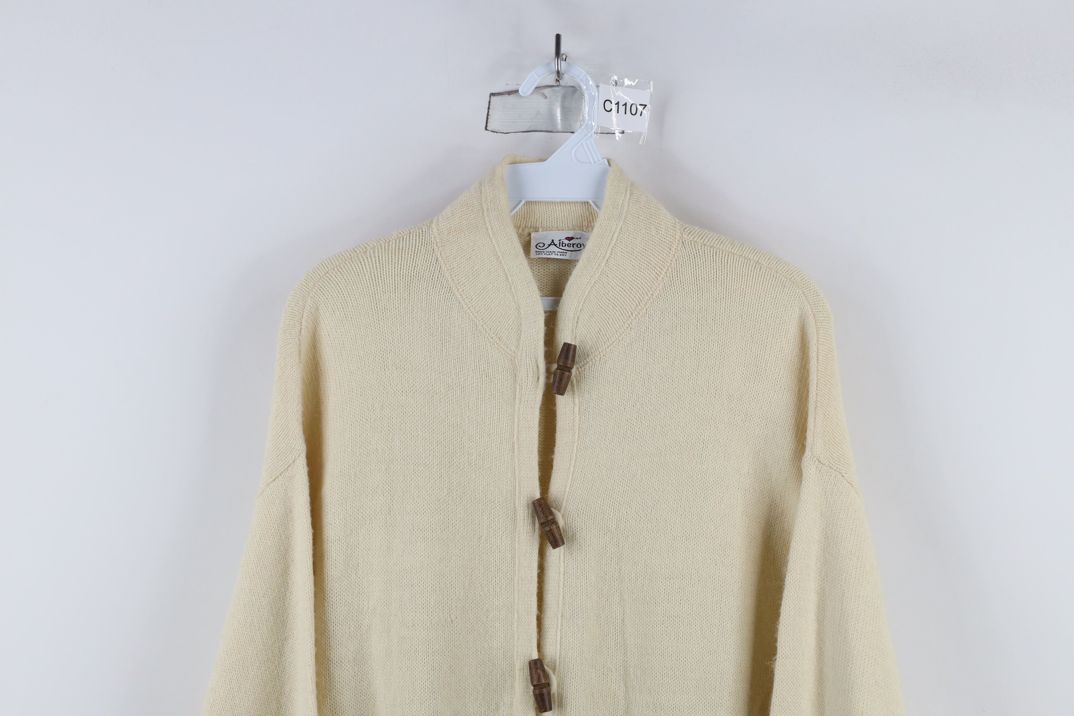 Vintage Vintage 60s 70s Boho Chic Toggle Button Cardigan Sweater Size M / US 6-8 / IT 42-44 - 2 Thumbnail