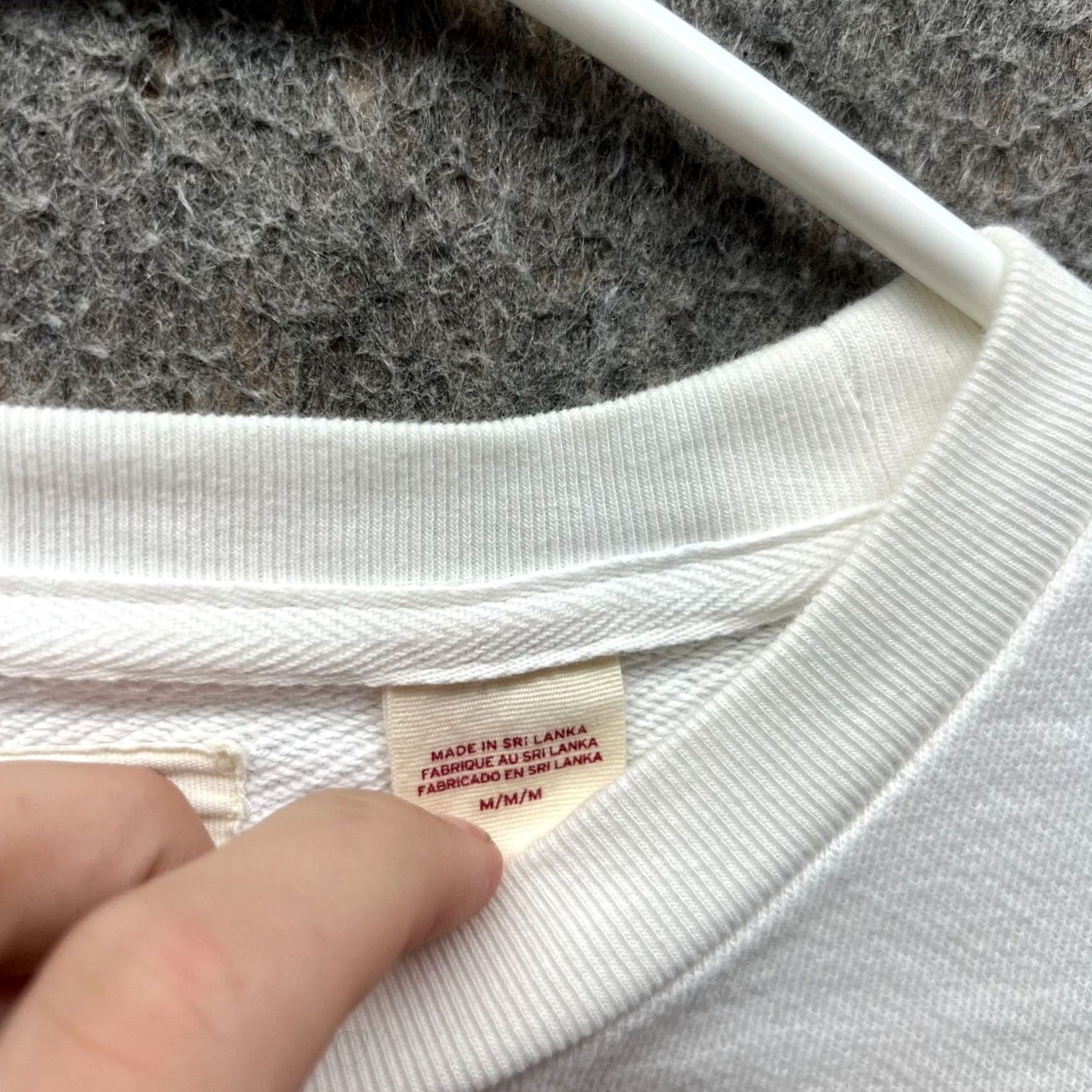 Levi's VINTAGE Levi's Sweater Mens M White Red Crewneck Pullover Fleece Logo Knit Shirt/Top Size US M / EU 48-50 / 2 - 4 Thumbnail