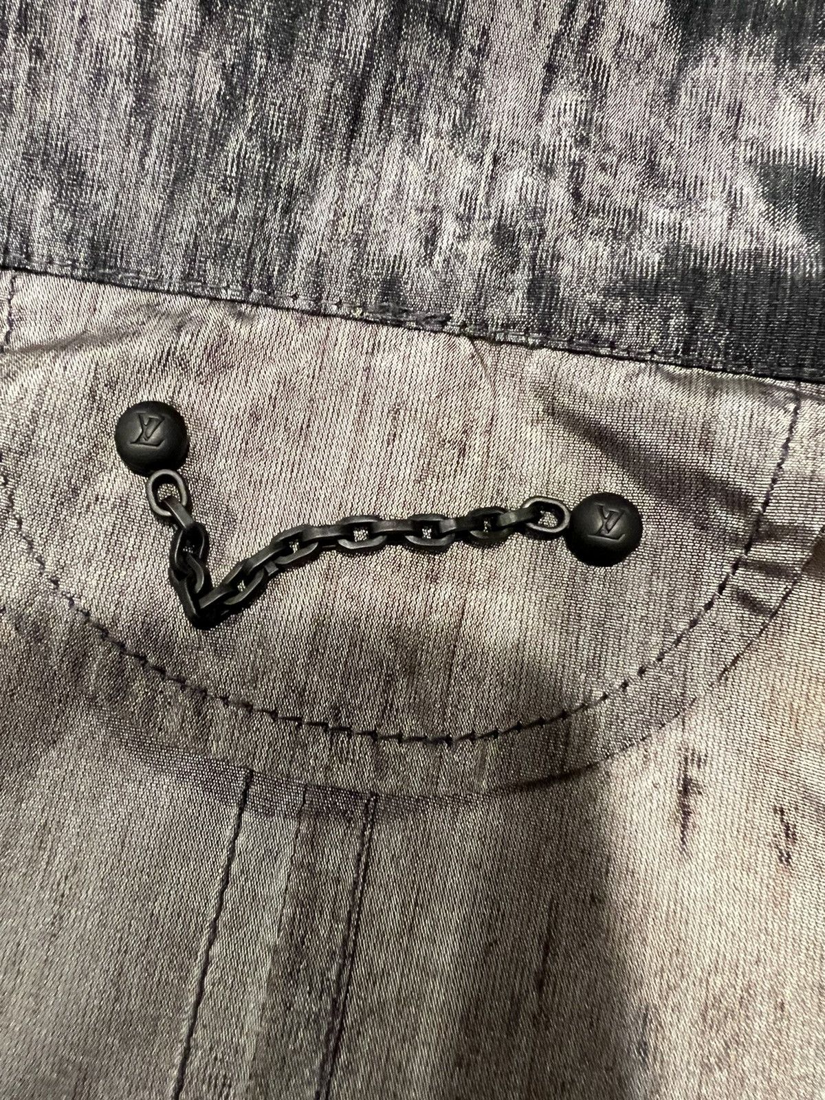 Louis Vuitton Louis Vuitton men’s earth windbreaker. 48/M. $2250 Size US M / EU 48-50 / 2 - 3 Thumbnail