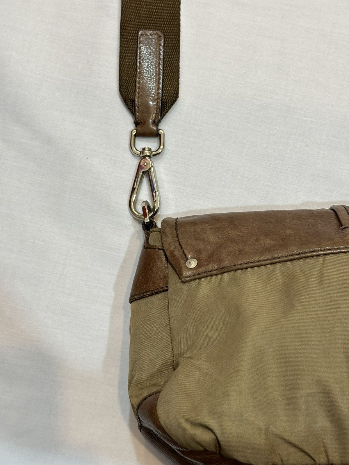 Prada Prada Tessuto and Leather Buckle Flap Shoulder Bag. Size ONE SIZE - 7 Thumbnail