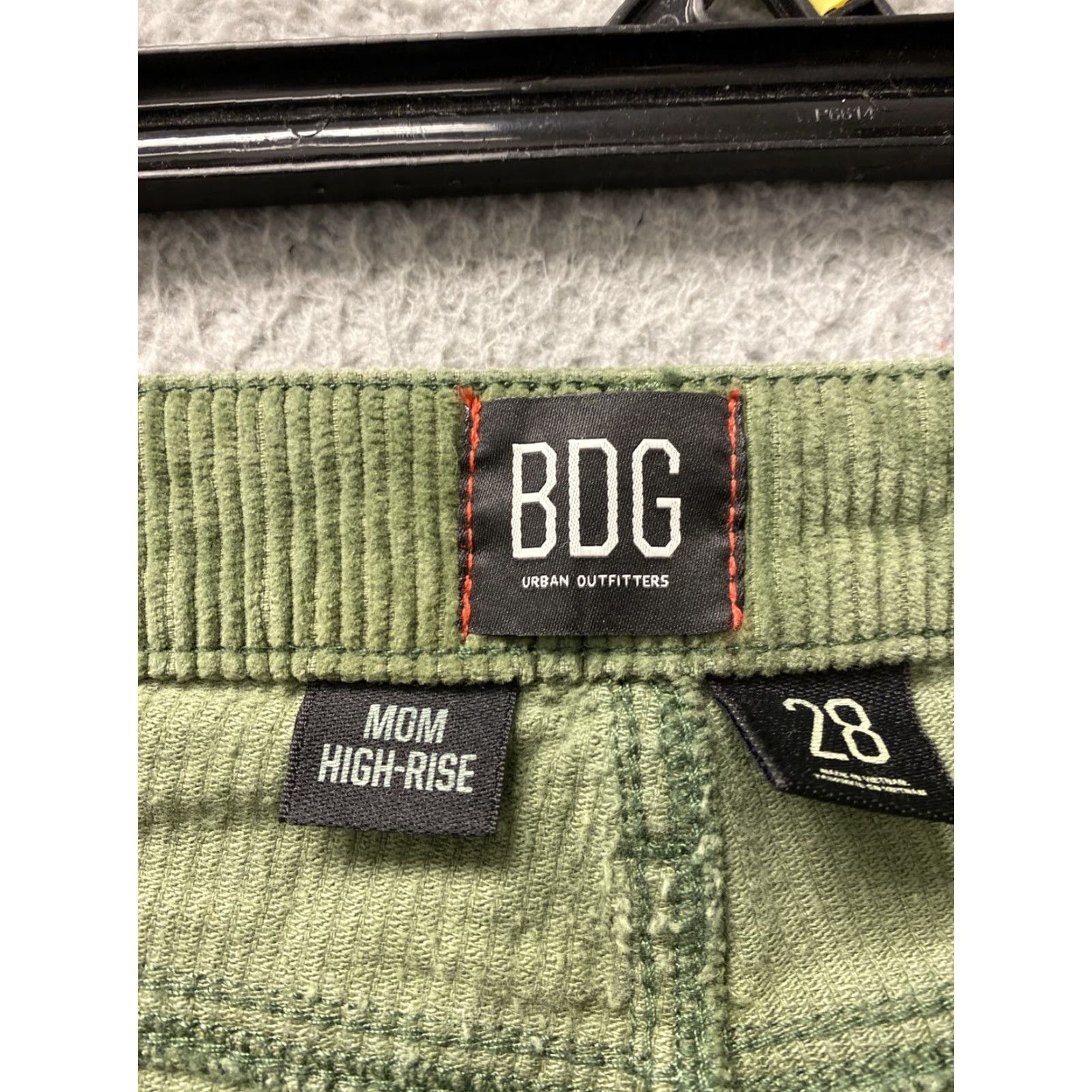 Bdg BDG MOM High Rise Corduroy Pants Womens Size 28X30 Green Ankle Style 11” Rise Size 28" / US 6 / IT 42 - 7 Thumbnail