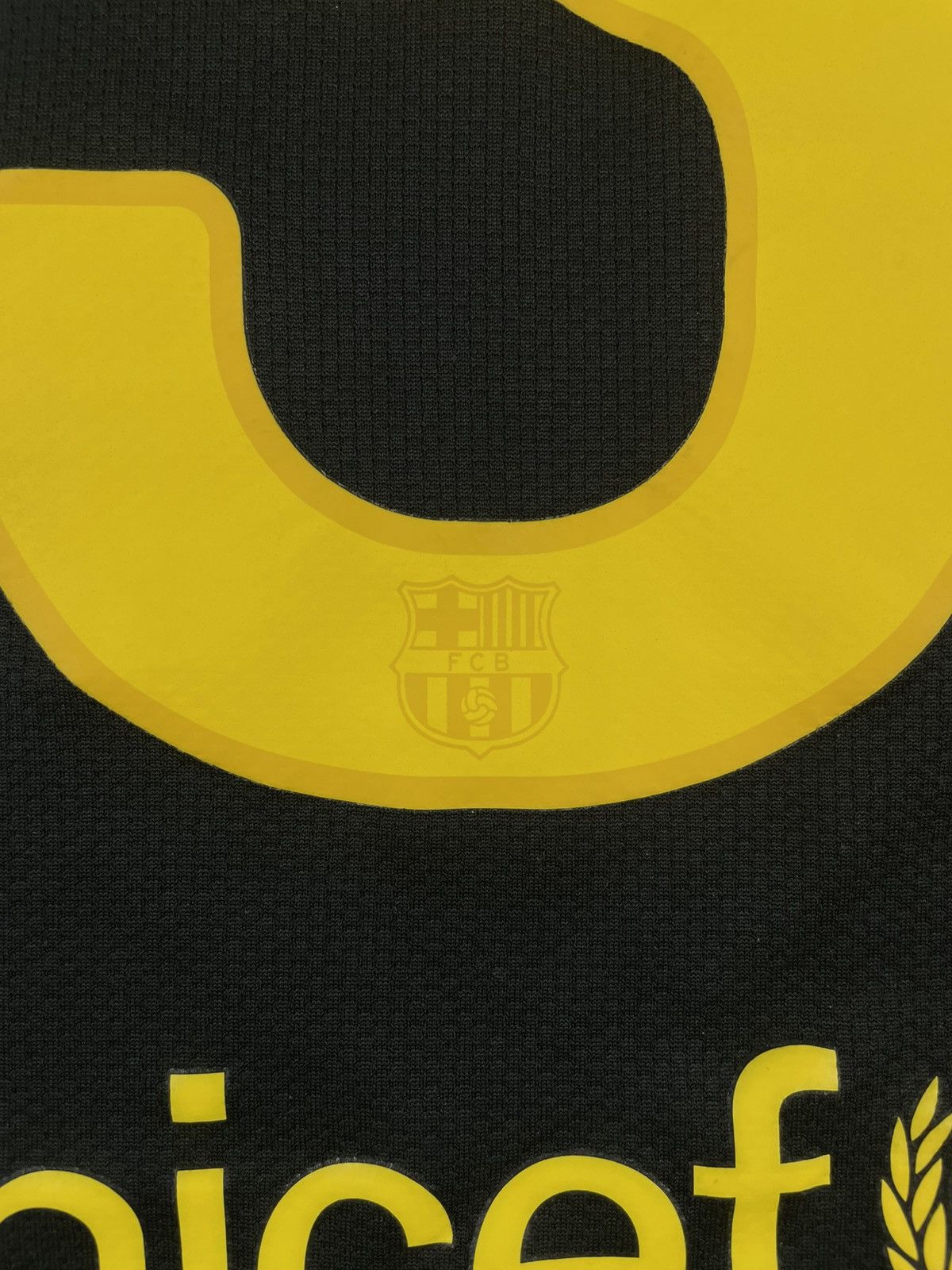 Nike Nike L FC Barcelona 11/12 Away Jersey Alexis Sánchez OG Size US L / EU 52-54 / 3 - 15 Thumbnail