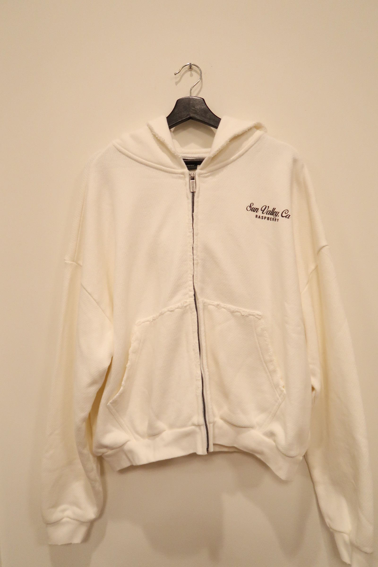 The GV Gallery GV Raspberry Sun Valley Zip Up Size US M / EU 48-50 / 2 - 3 Thumbnail