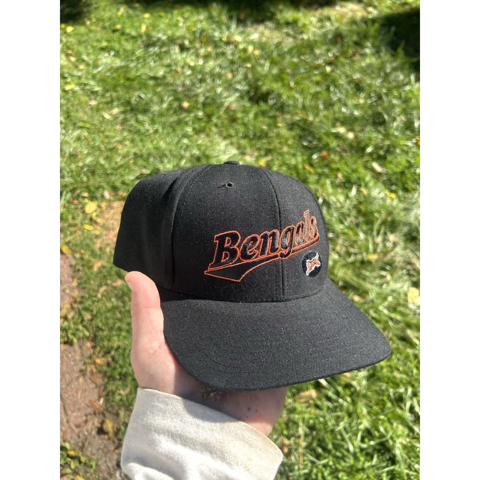 NFL VINTAGE 90s SnapBack hat Cincinnati Bengals NFL football wool blend black Hat Cap Mens/Boys Size ONE SIZE - 2 Thumbnail