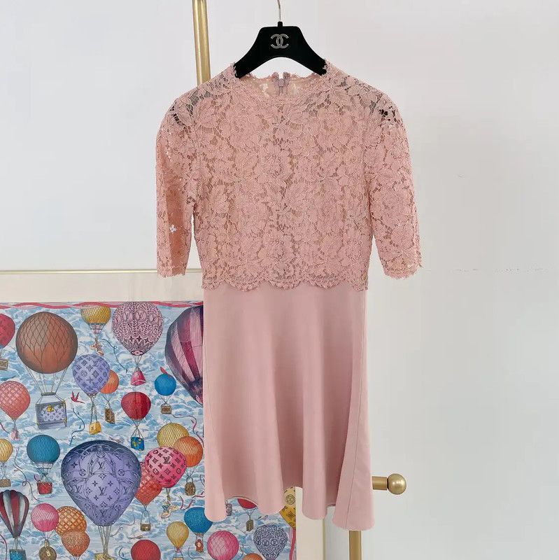 Valentino Valentino Pink Lace Short Sleeve Dress 0089 Size M / US 6-8 / IT 42-44 - 1 Thumbnail