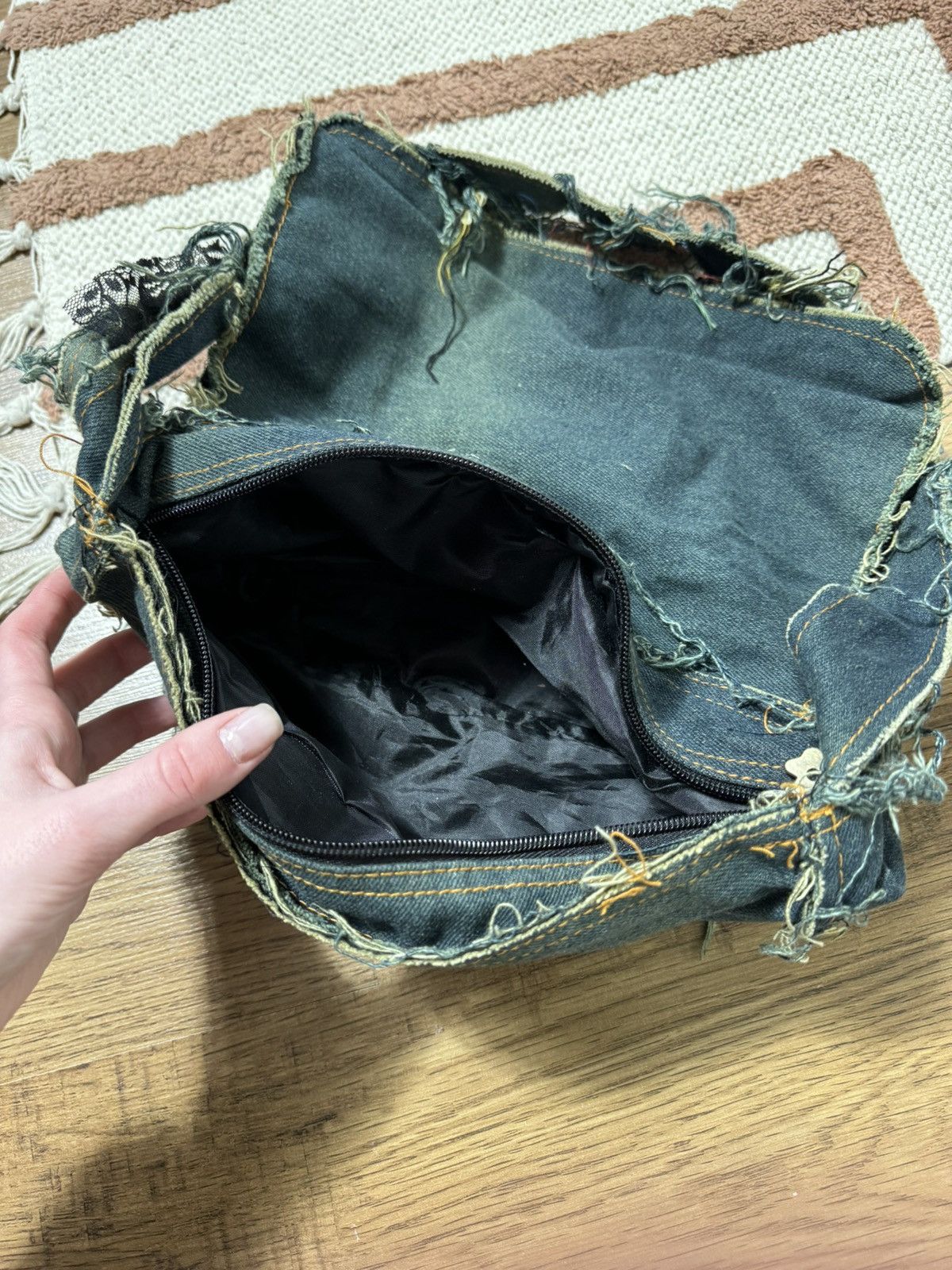 Vintage VINTAGE DISTRESSED WASHED DENIM LACE BAG Size ONE SIZE - 6 Thumbnail