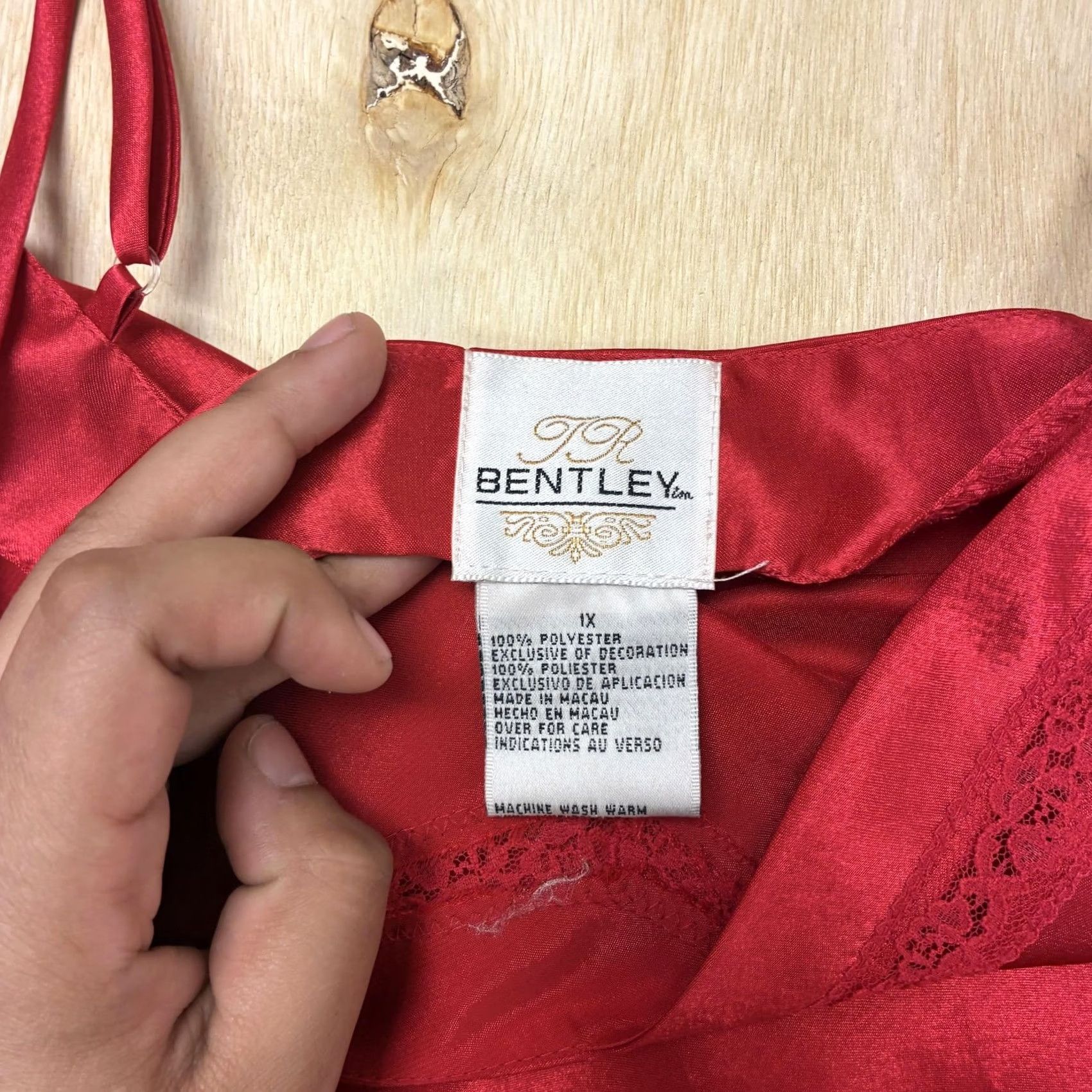 Vintage Bentley Gown Womens 1X Red Satin Lace Chemise Sleepwear Lingerie Size ONE SIZE - 4 Thumbnail