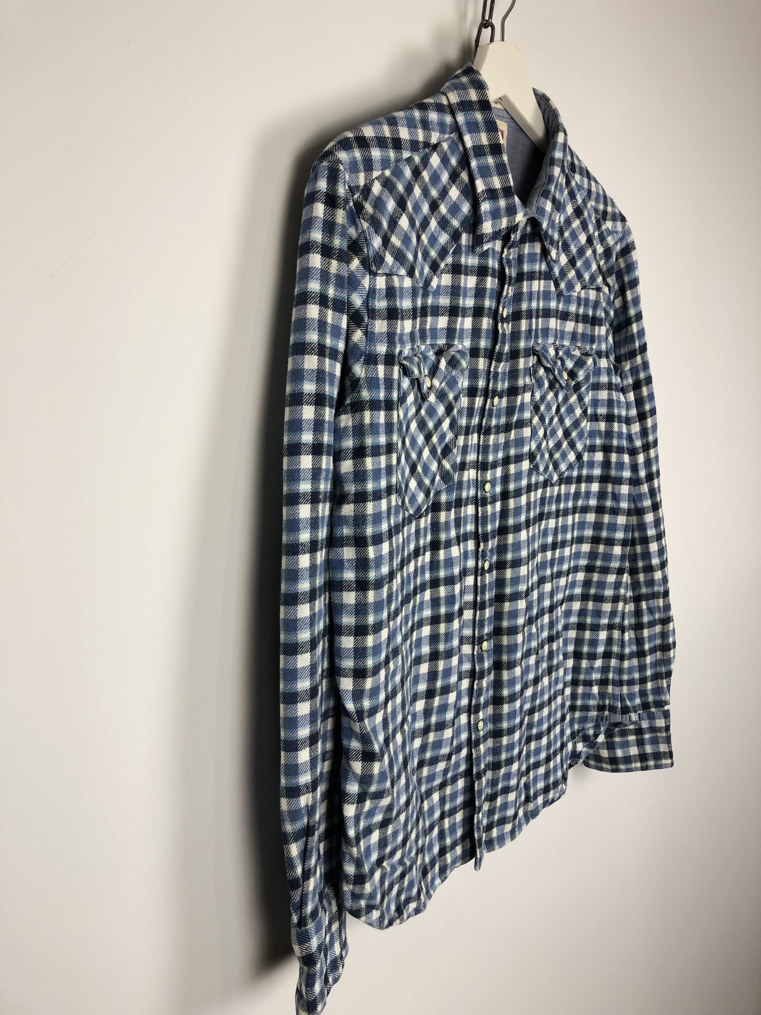 Levi's Levi's Check Shirt Snap Shirt Slim Fit size M Size US M / EU 48-50 / 2 - 4 Thumbnail