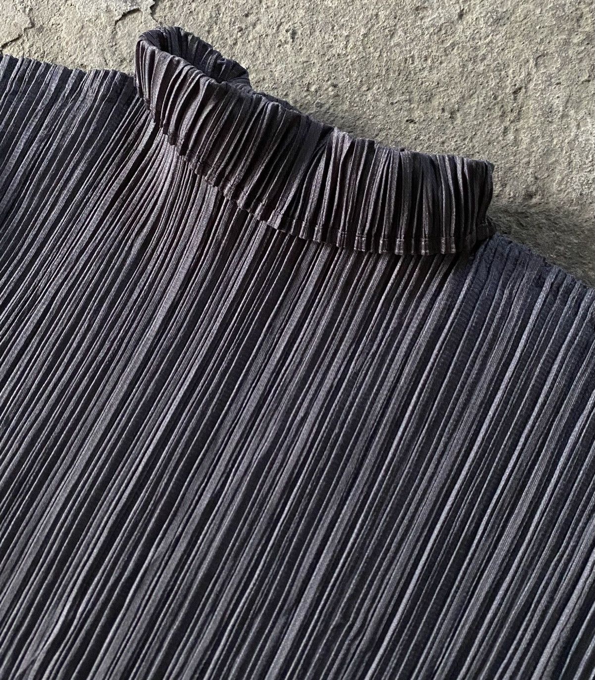 Pleats Please Issey Miyake Issey Miyake Pleats Please - Mock Neck Blouse Size L / US 10 / IT 46 - 7 Thumbnail