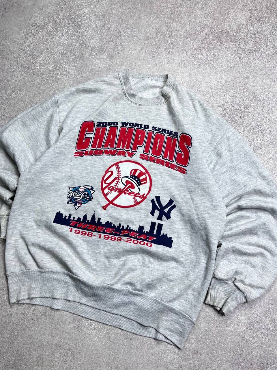 New York Yankees Vintage New York Yankees Boxy Crewneck 98-00 L Size US L / EU 52-54 / 3 - 3 Thumbnail