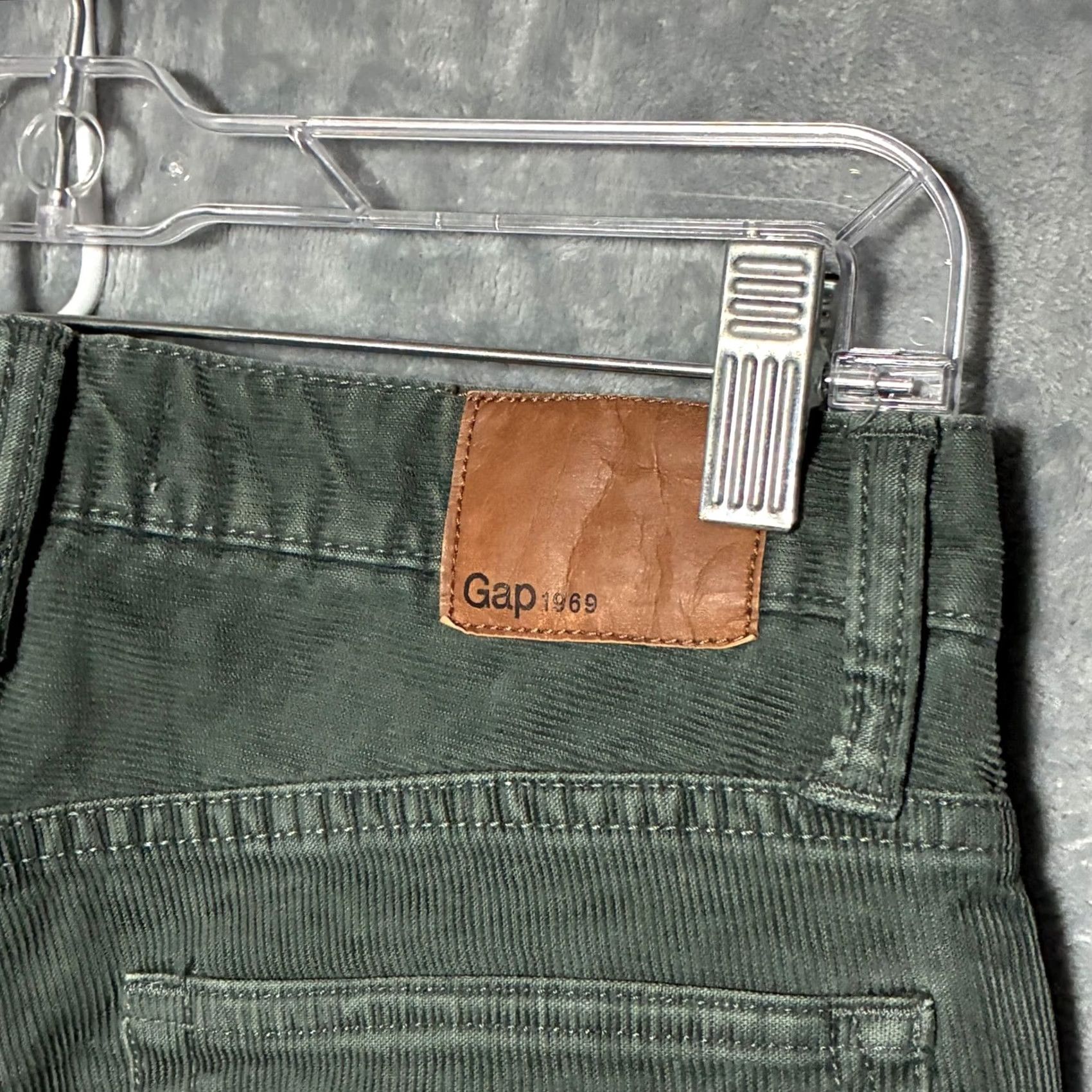 Gap VINTAGE Gap 1969 Slim Fit Corduroy Pants Men Green 28x30 Casual Everyday Size US 28 / EU 44 - 5 Thumbnail