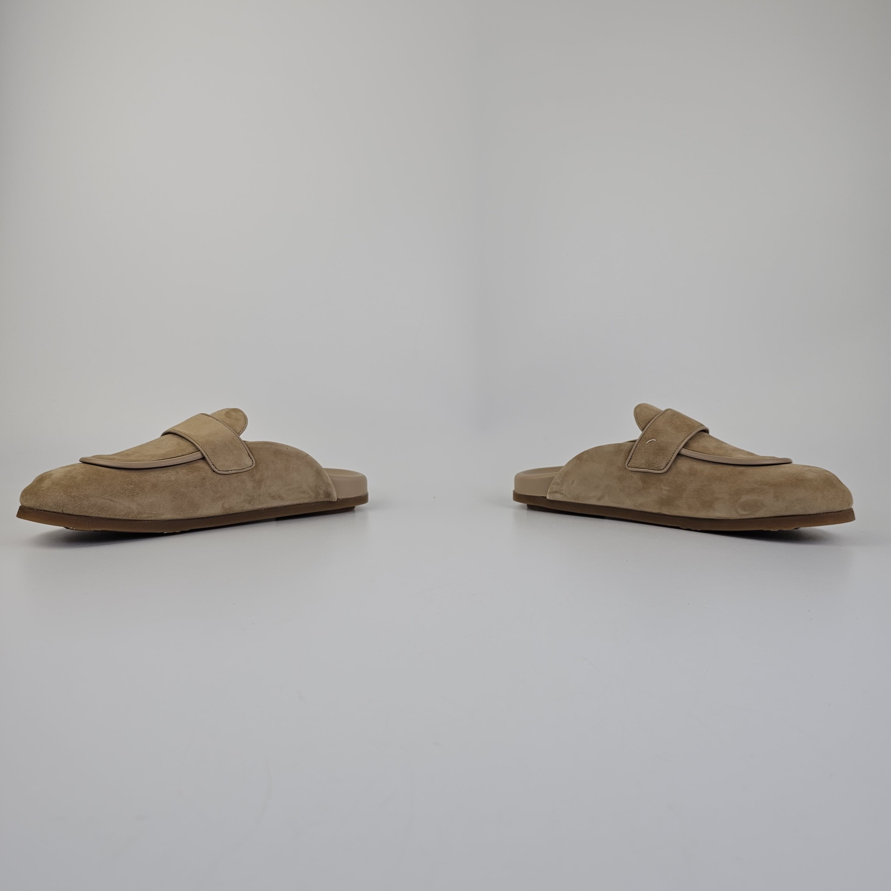 Max Mara Max Mara Beige Suede Manly Mules New FW24 Size US 9 / IT 39 - 10 Thumbnail