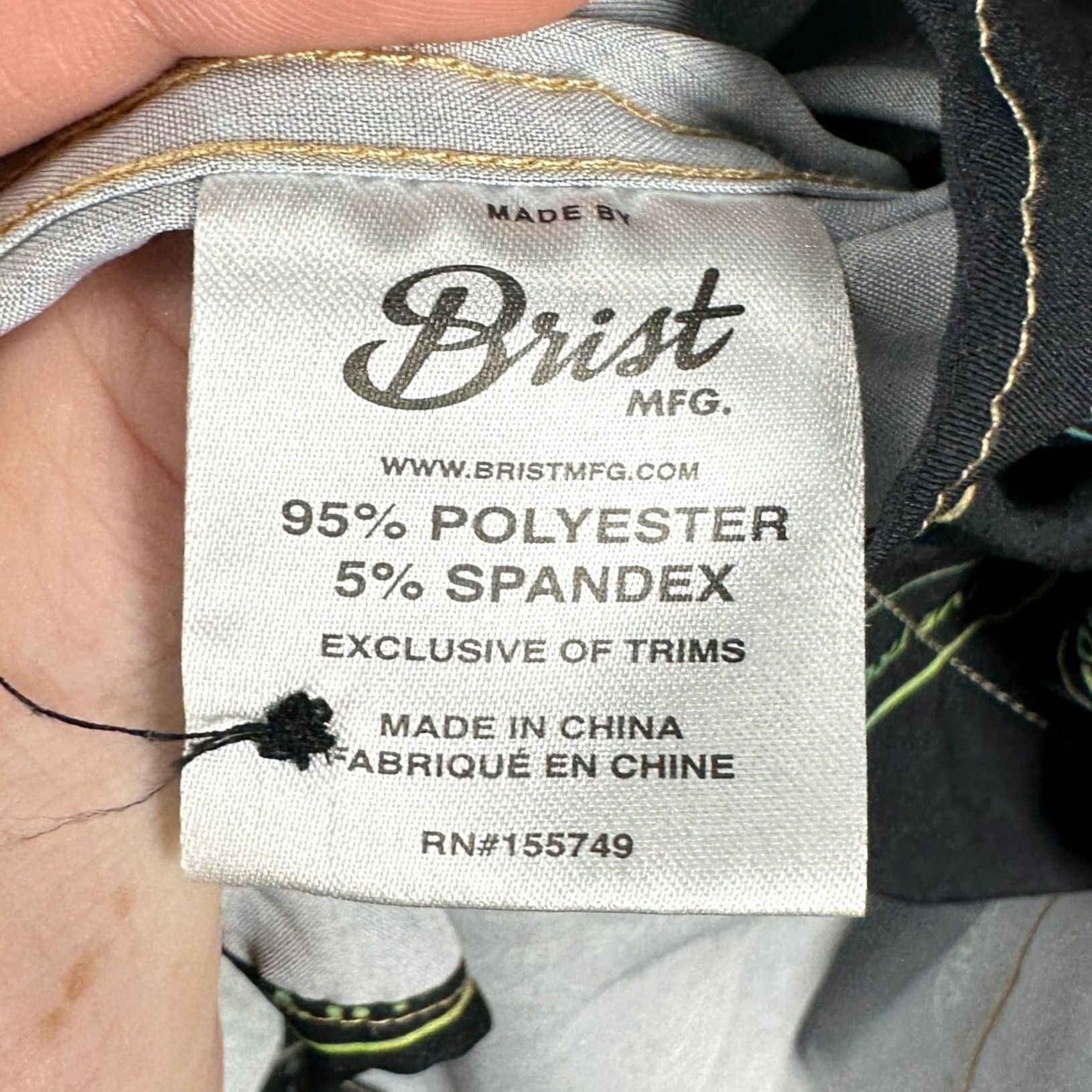 Vintage Truly Hard Seltzer Brist MFG Mens Button Up Shirt Small Black Graphic Print NEW Size US S / EU 44-46 / 1 - 6 Thumbnail