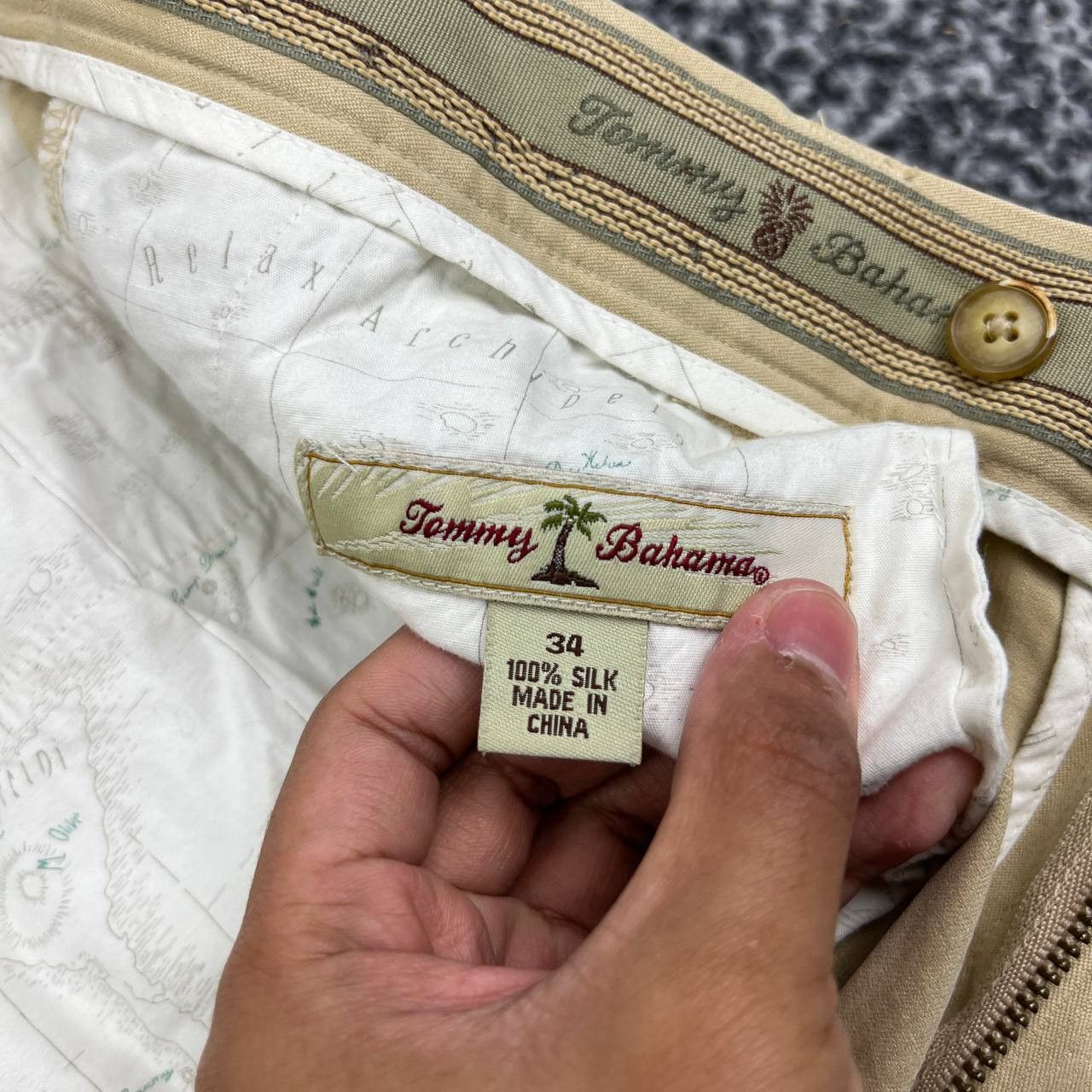 Tommy Bahama Tommy Bahama Shorts Men 34 Pleated Relaxed Island Life Silk Size US 34 / EU 50 - 2 Thumbnail